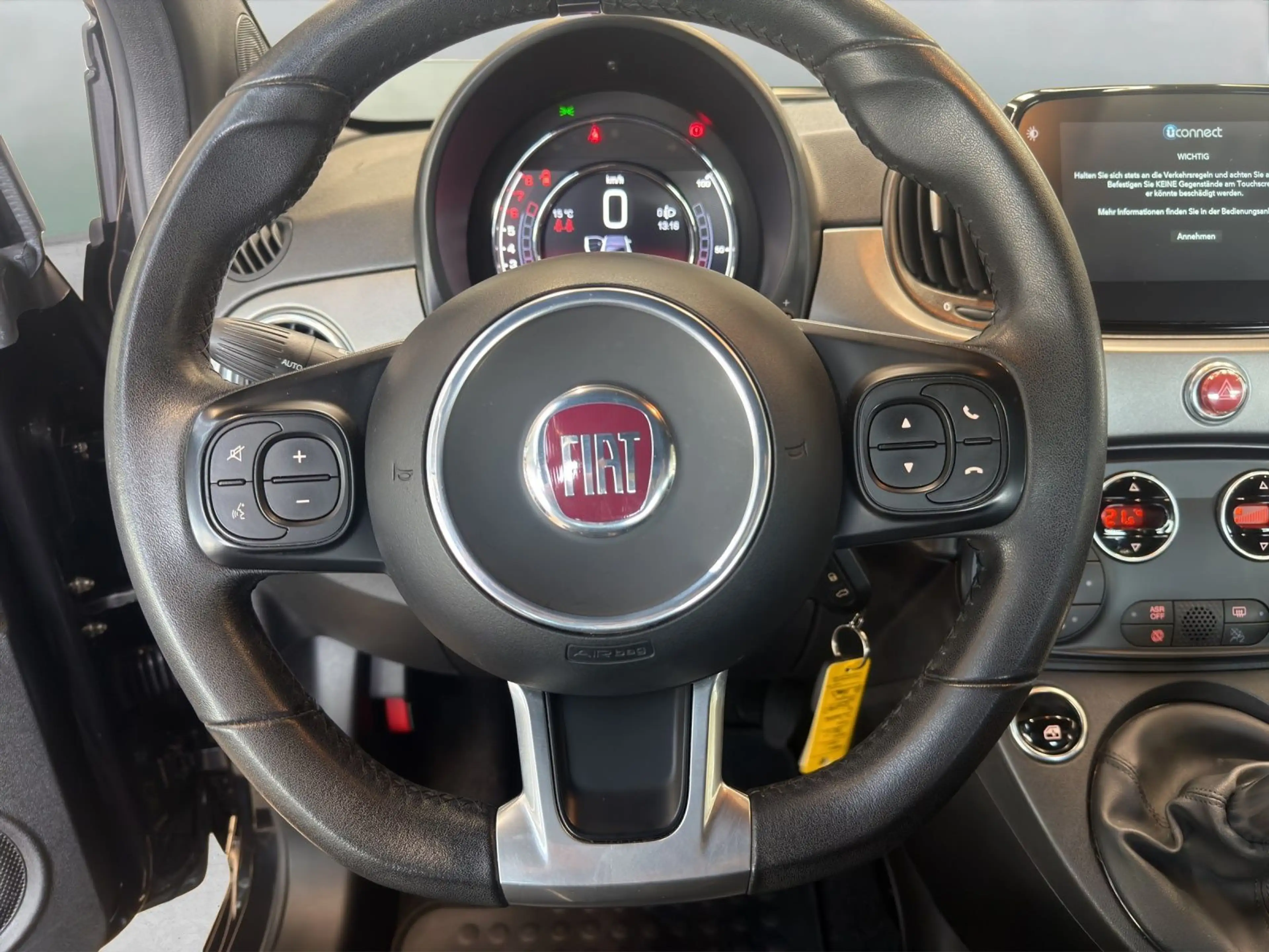 Fiat 500C . — photo 11