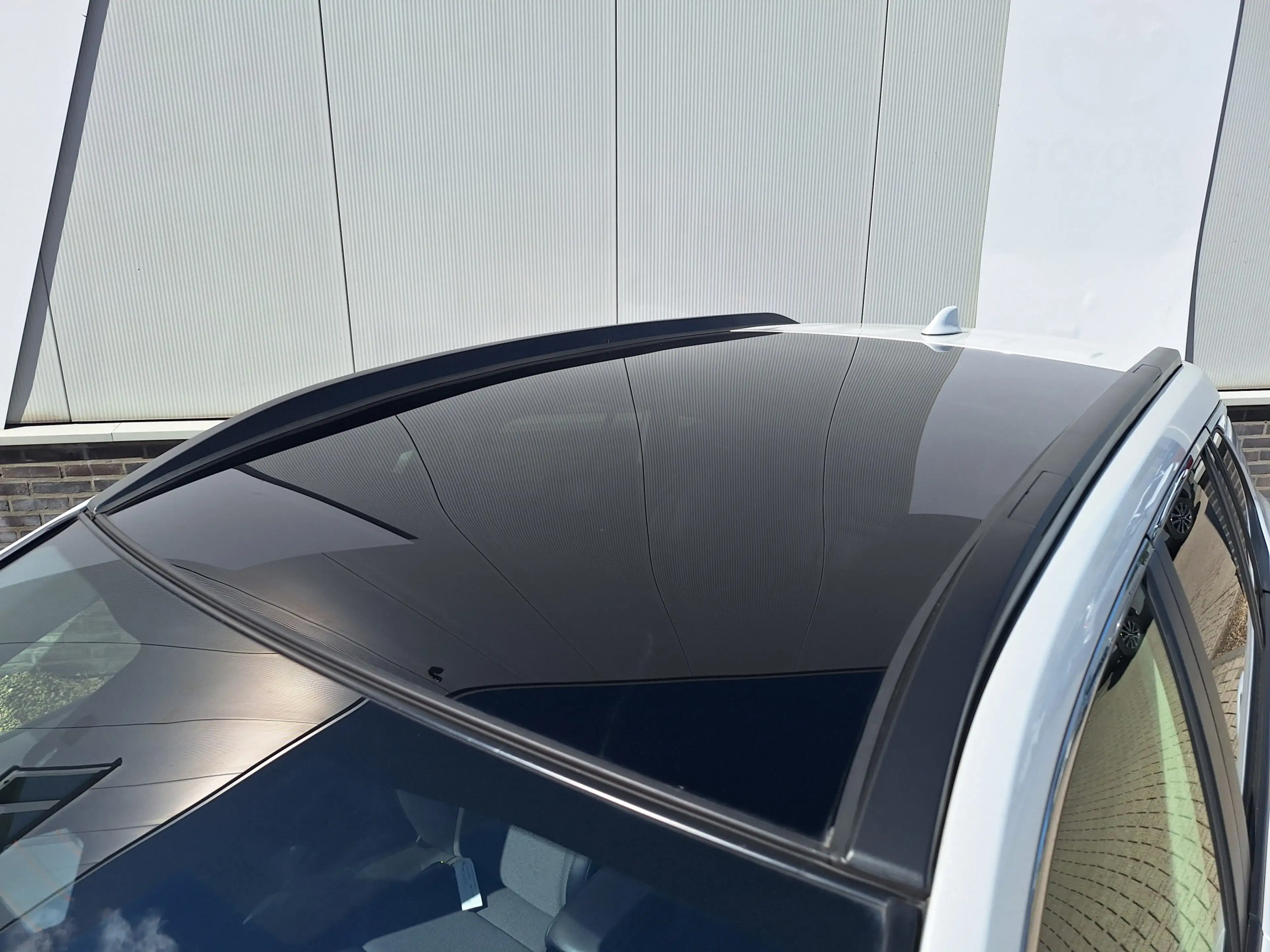 Toyota Corolla Cross Hybrid 140 Business Plus Pano PDC v+a Navi Autom a — photo 25