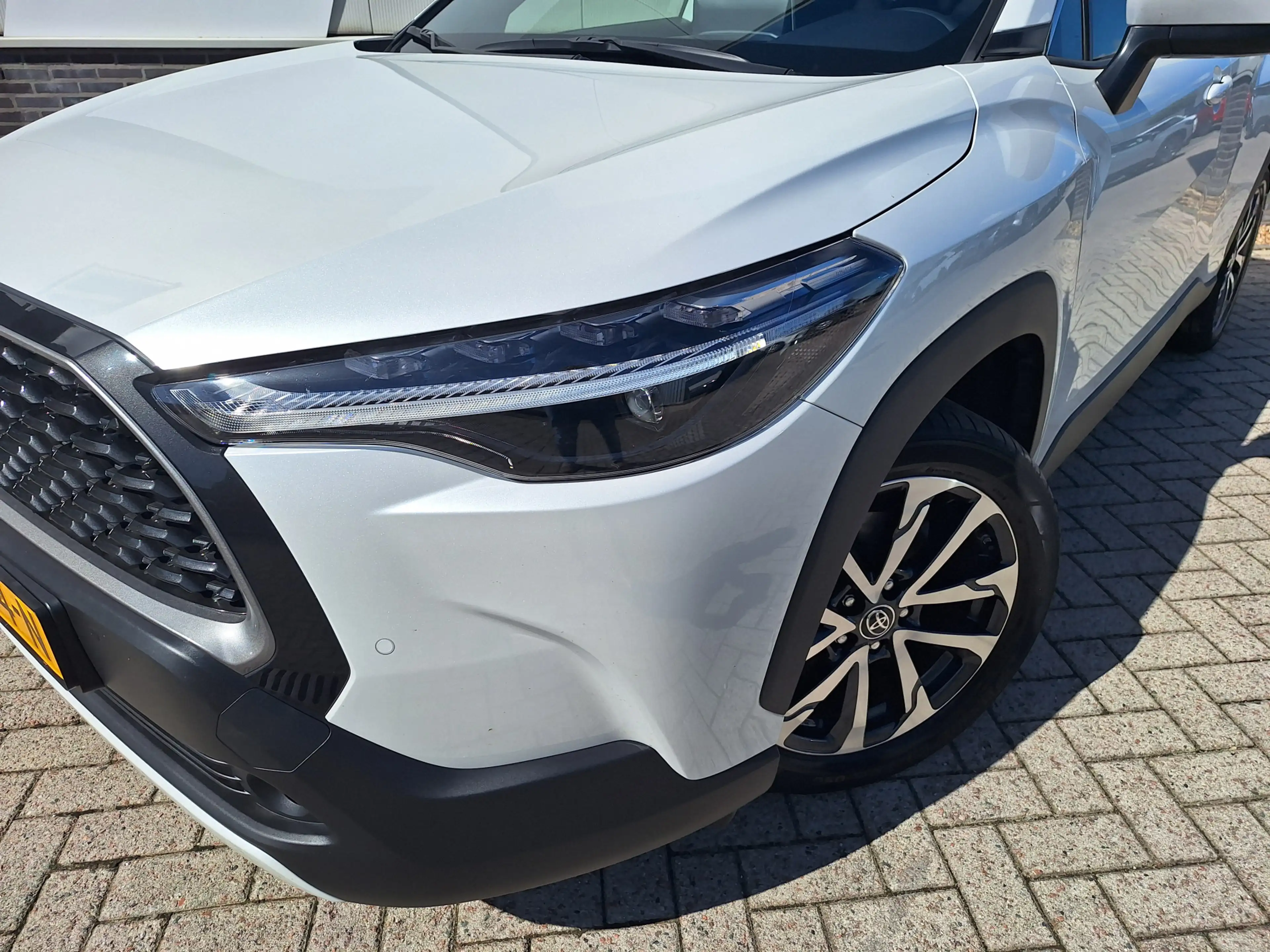 Toyota Corolla Cross Hybrid 140 Business Plus Pano PDC v+a Navi Autom a — photo 28