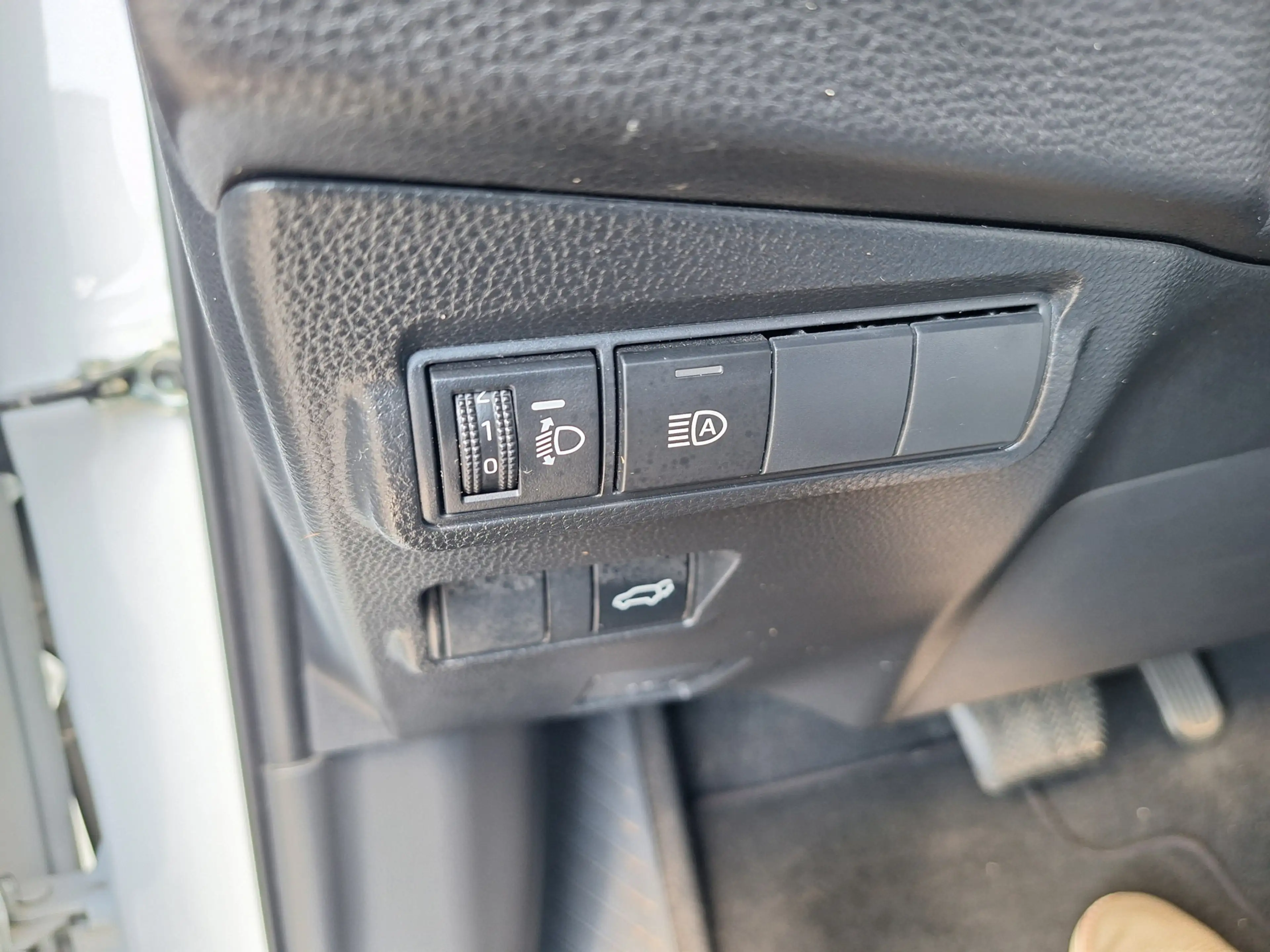 Toyota Corolla Cross Hybrid 140 Business Plus Pano PDC v+a Navi Autom a — photo 20