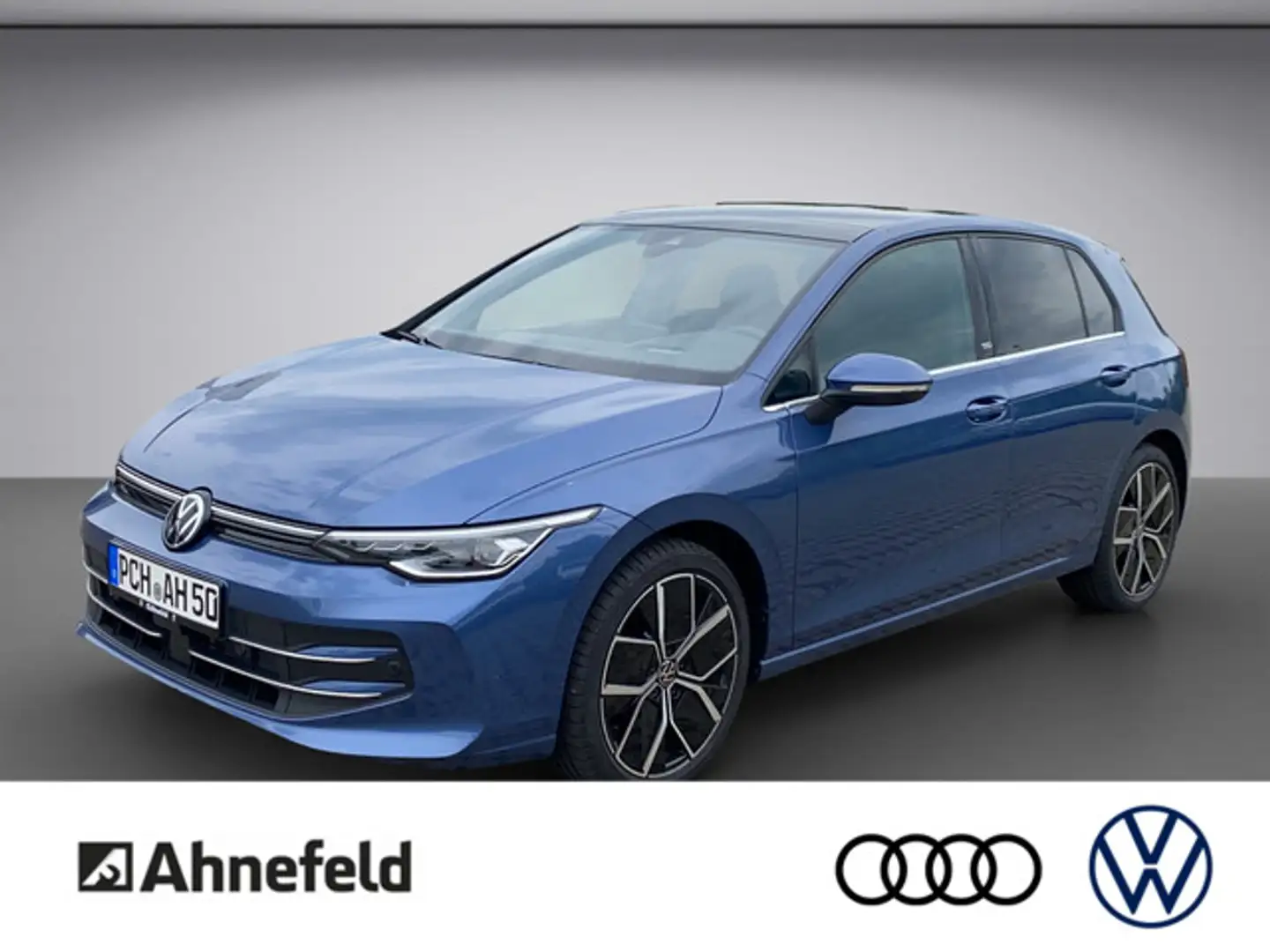 Volkswagen Golf VIII PA 1.5 eTSI 110 kW Edition 50 Blau - 1