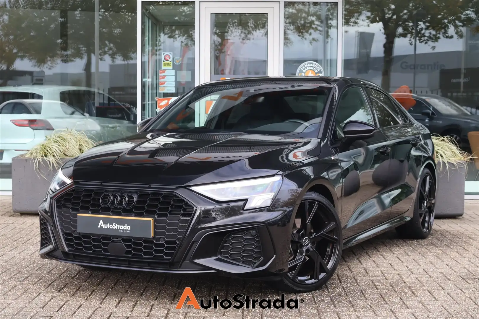 Audi A3 Limousine 30 S-Line TFSI 110pk I Black Optic | Ada Zwart - 1