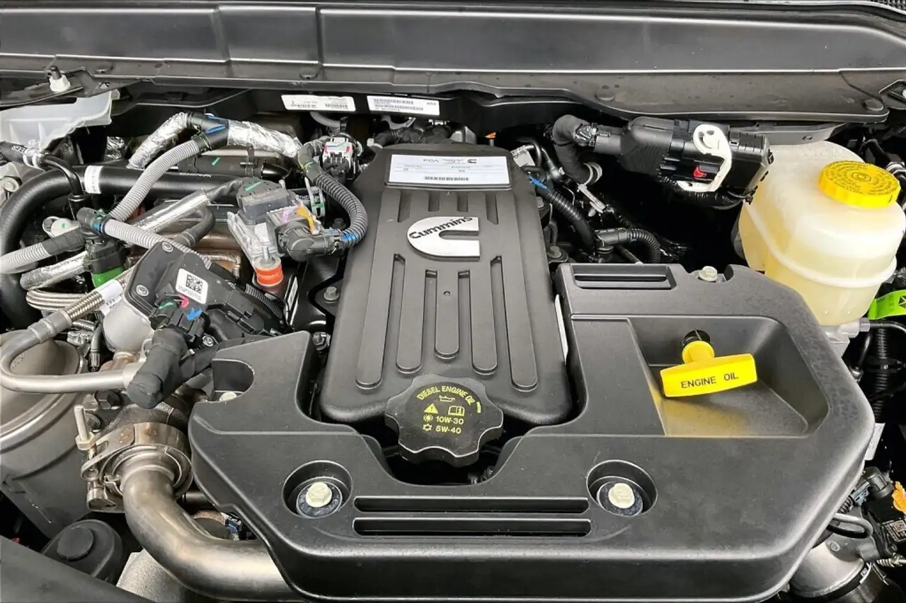 RAM 3500 снимка RAM 3500