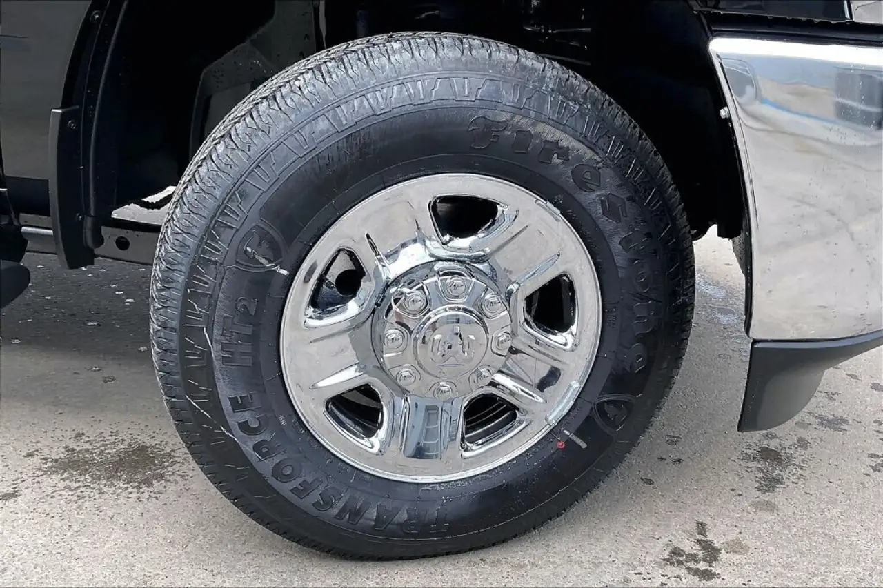 RAM 3500 снимка RAM 3500