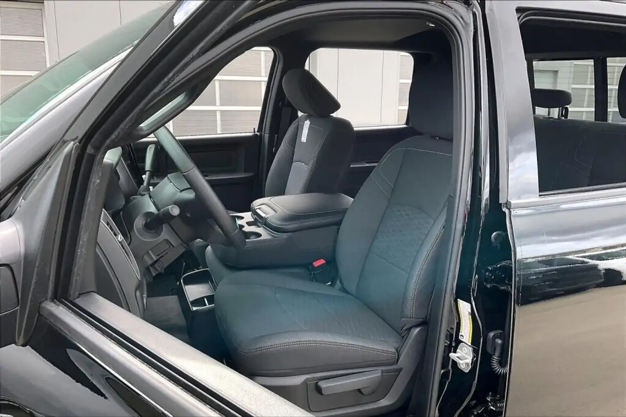 RAM 3500 снимка RAM 3500