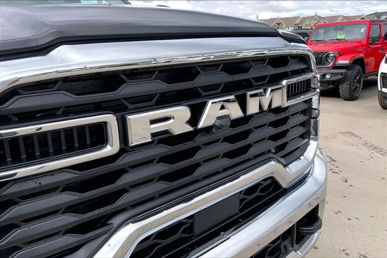 RAM 3500 снимка RAM 3500