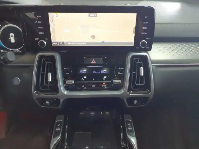 Kia Sorento view 8