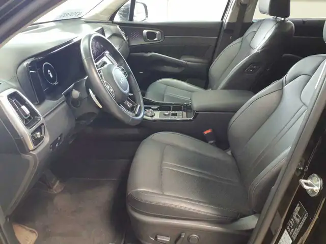 Kia Sorento view 3