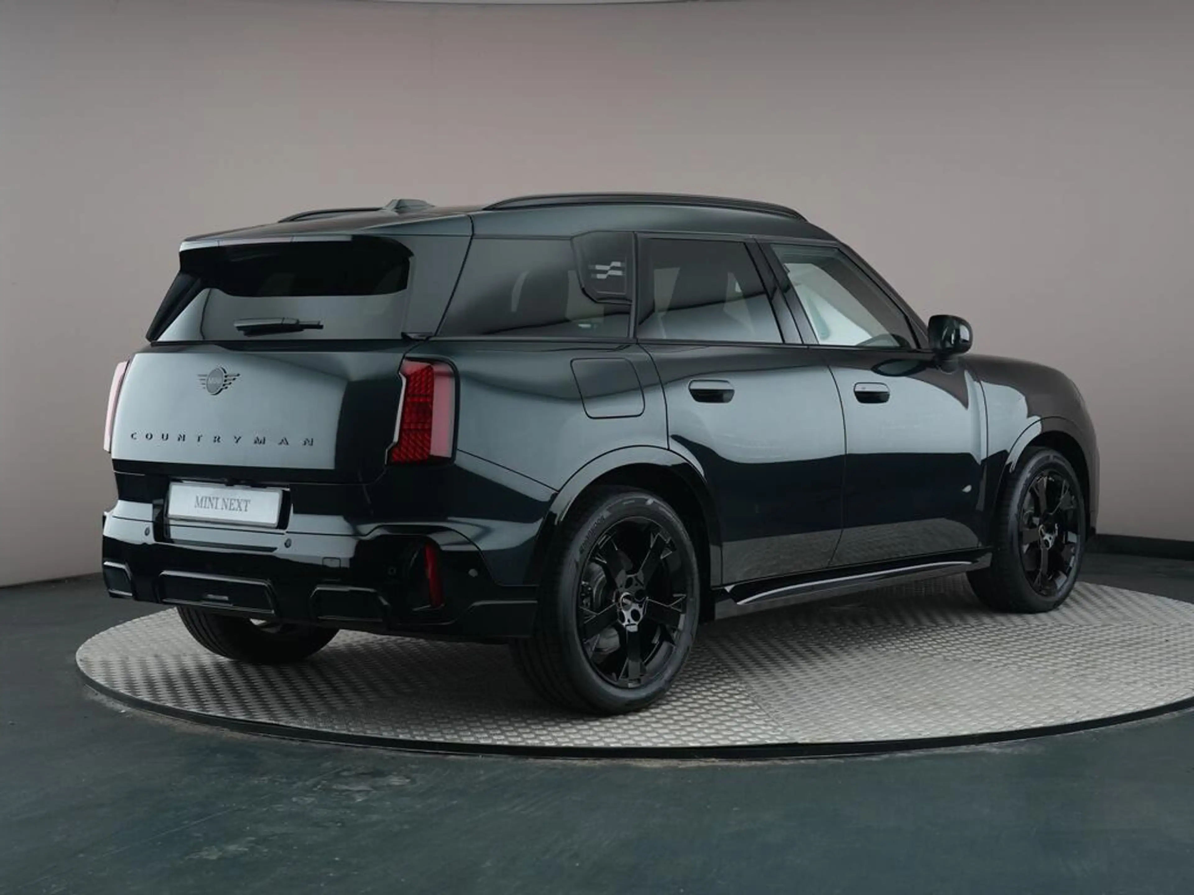 MINI Countryman E | Pakket M + John Cooper Works Uitvoering — photo 2