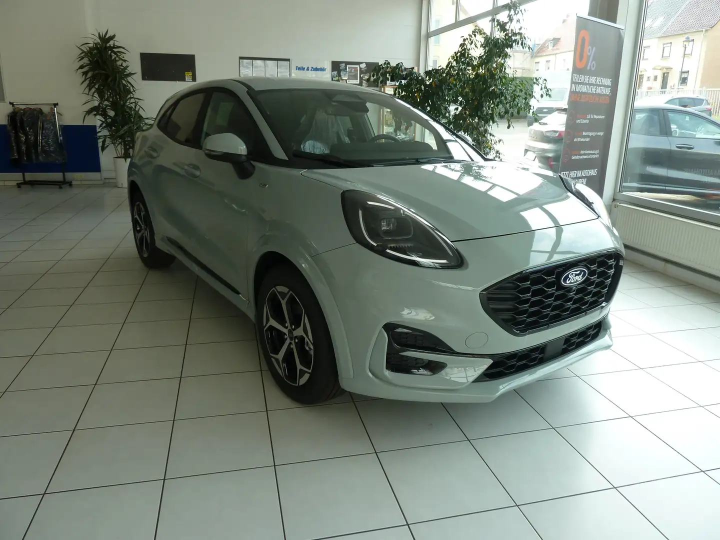 Ford Puma ST-Line Grau - 1