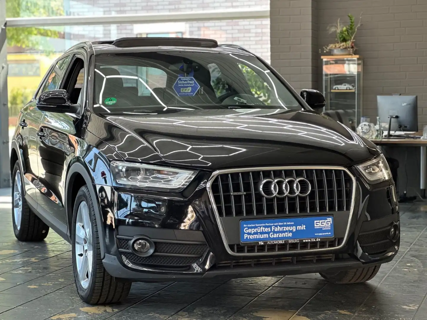 Audi Q3 2.0 TFSI quattro*HU/AU*KLIMA*NAVI*XENON*SHZ* Nero - 1