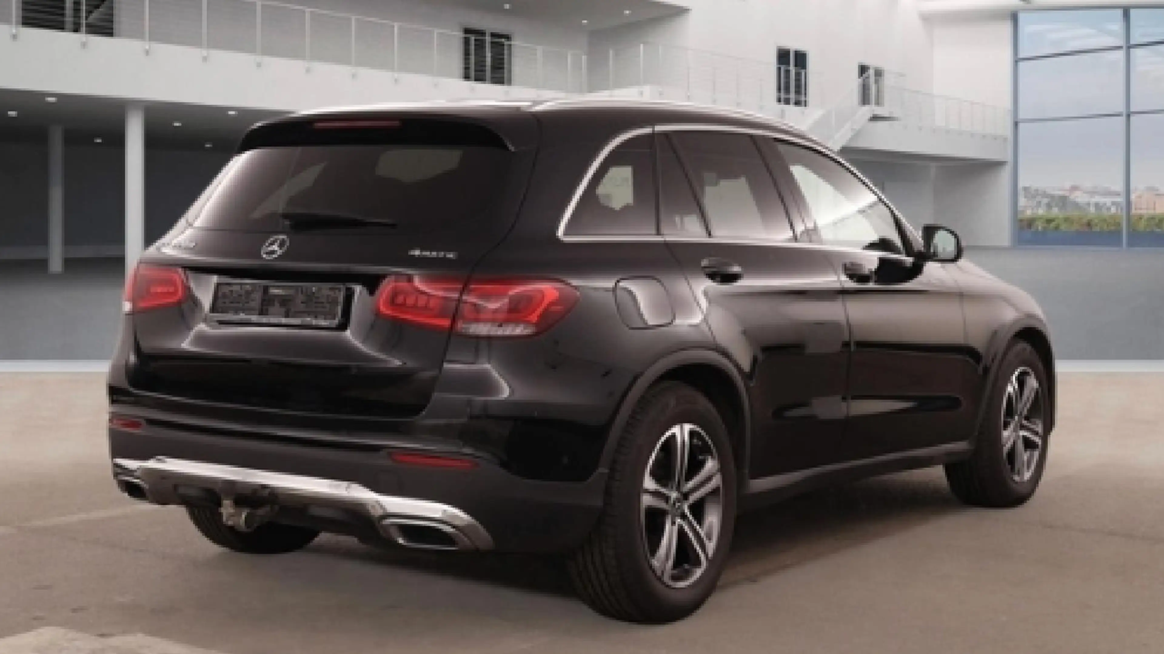 Mercedes-Benz GLC 220 d 4M AMG Int|Virtual|HP-LED|Temp|Kam|AHK — photo 4