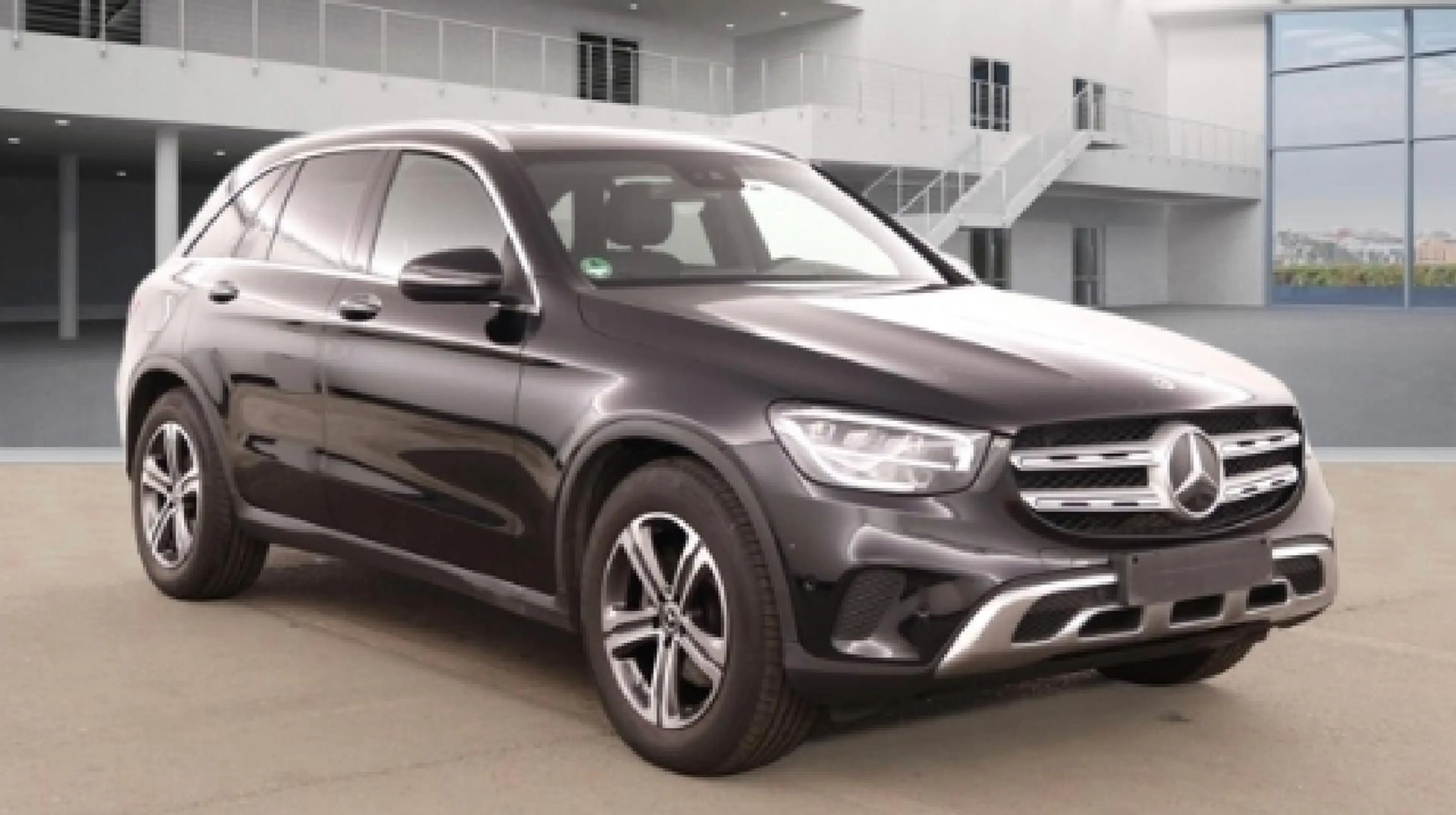 Mercedes-Benz GLC 220 d 4M AMG Int|Virtual|HP-LED|Temp|Kam|AHK — photo 2