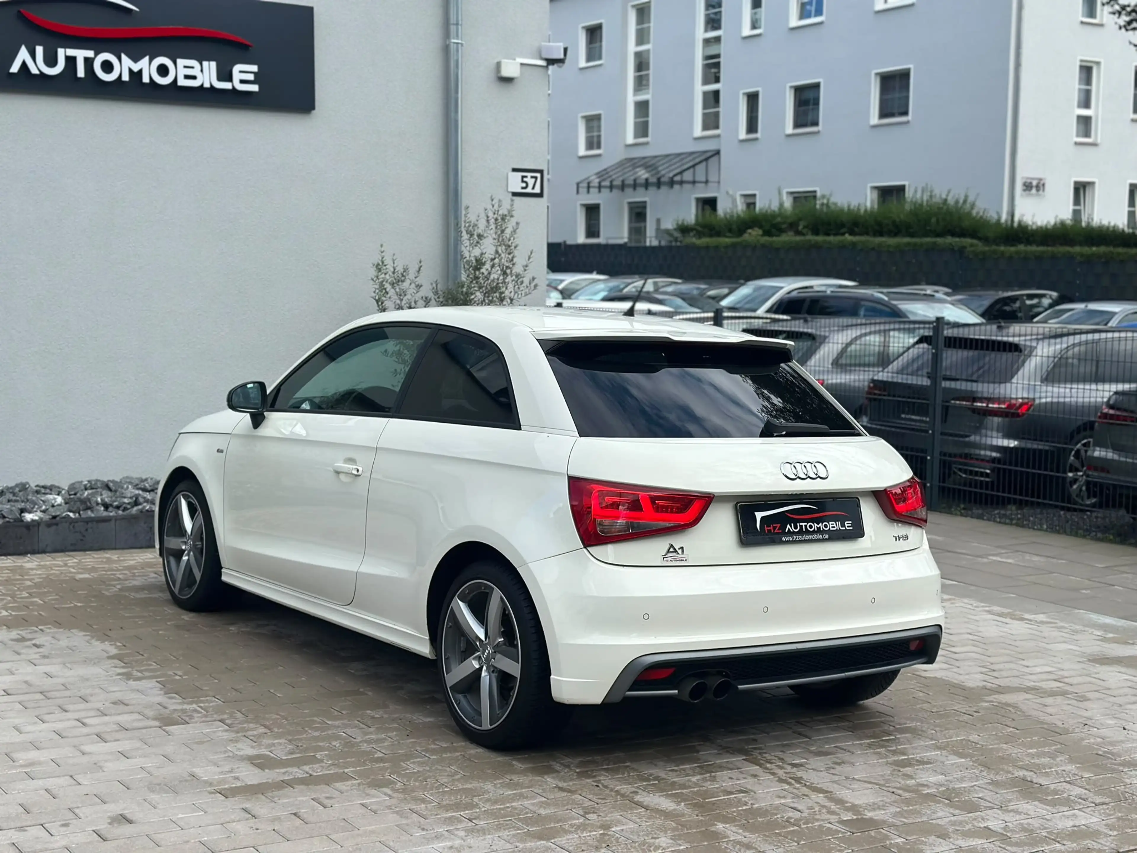 Audi A1 1,4 S-line*Automatik*SHZ*NAVI*PDC*BLEU*ALU* — photo 8