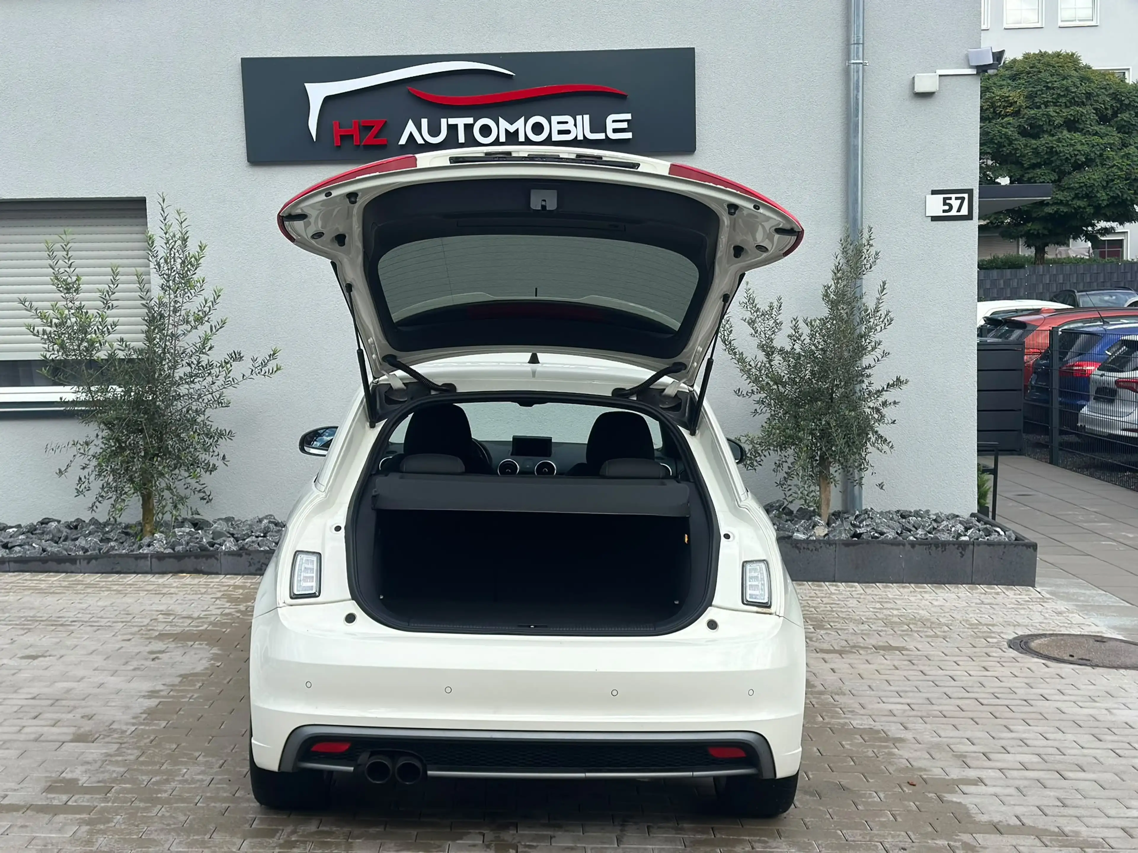 Audi A1 1,4 S-line*Automatik*SHZ*NAVI*PDC*BLEU*ALU* — photo 9