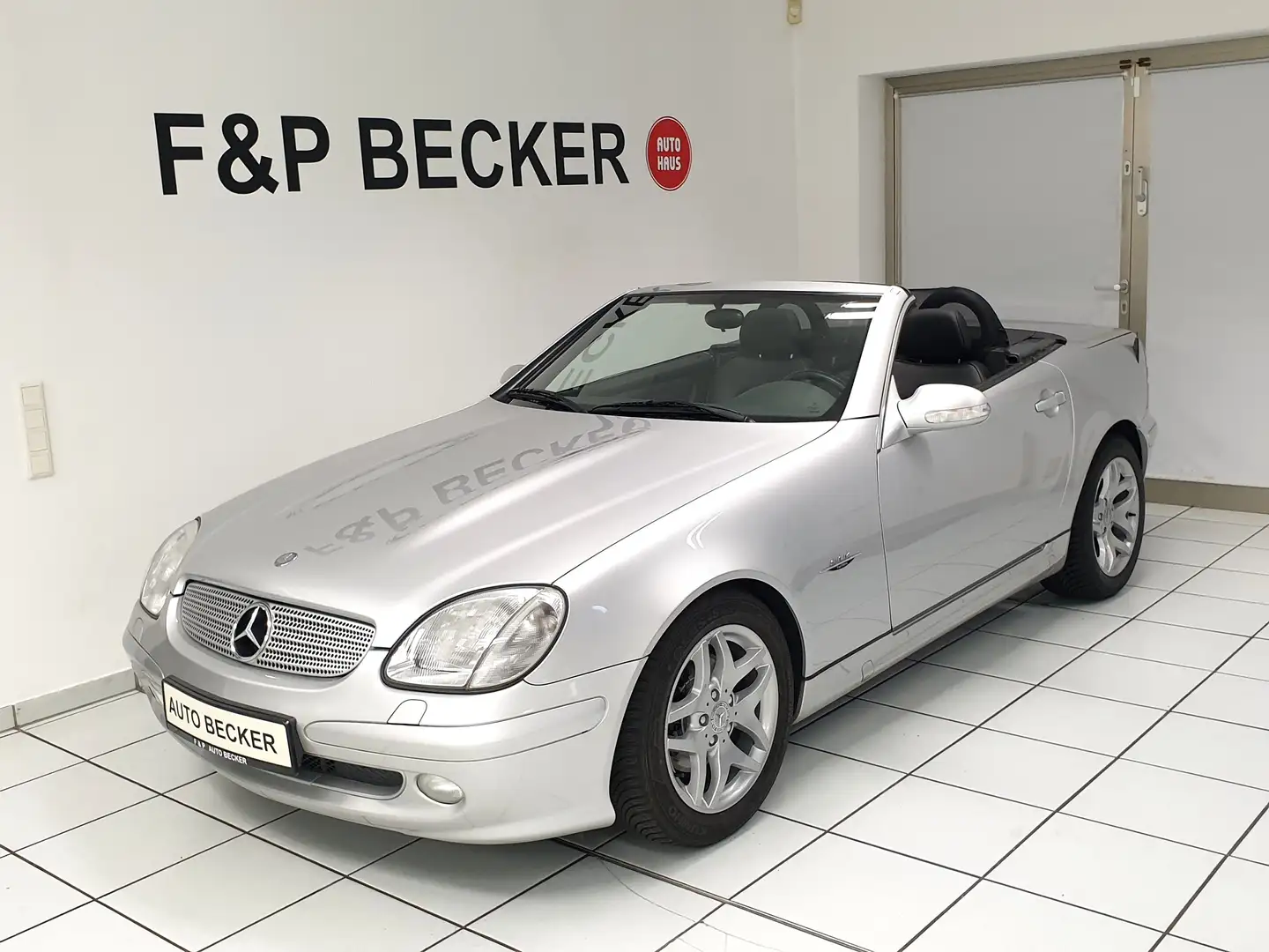 Mercedes-Benz SLK 230 SLK 230 Kompressor Final Edition Leder Xenon Navi Silber - 2