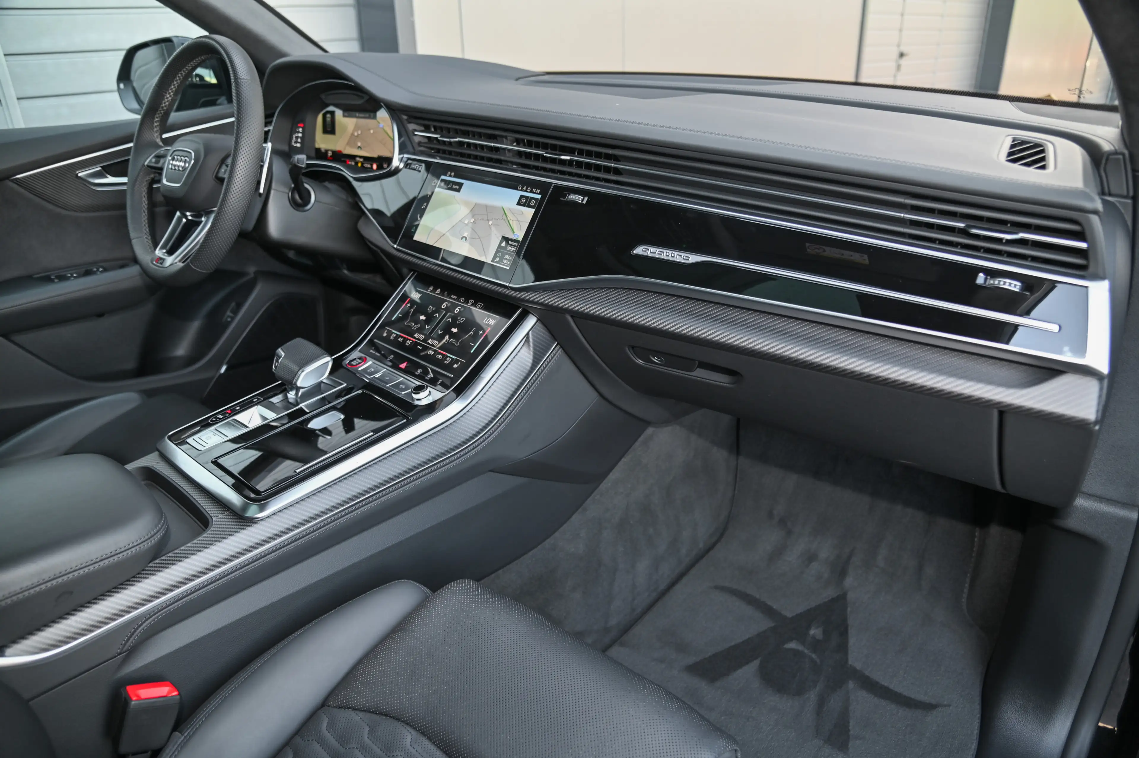 Audi RS Q8 4.0 TFSI RS-Sitze* Dynamik-Paket plus* 23 — photo 12
