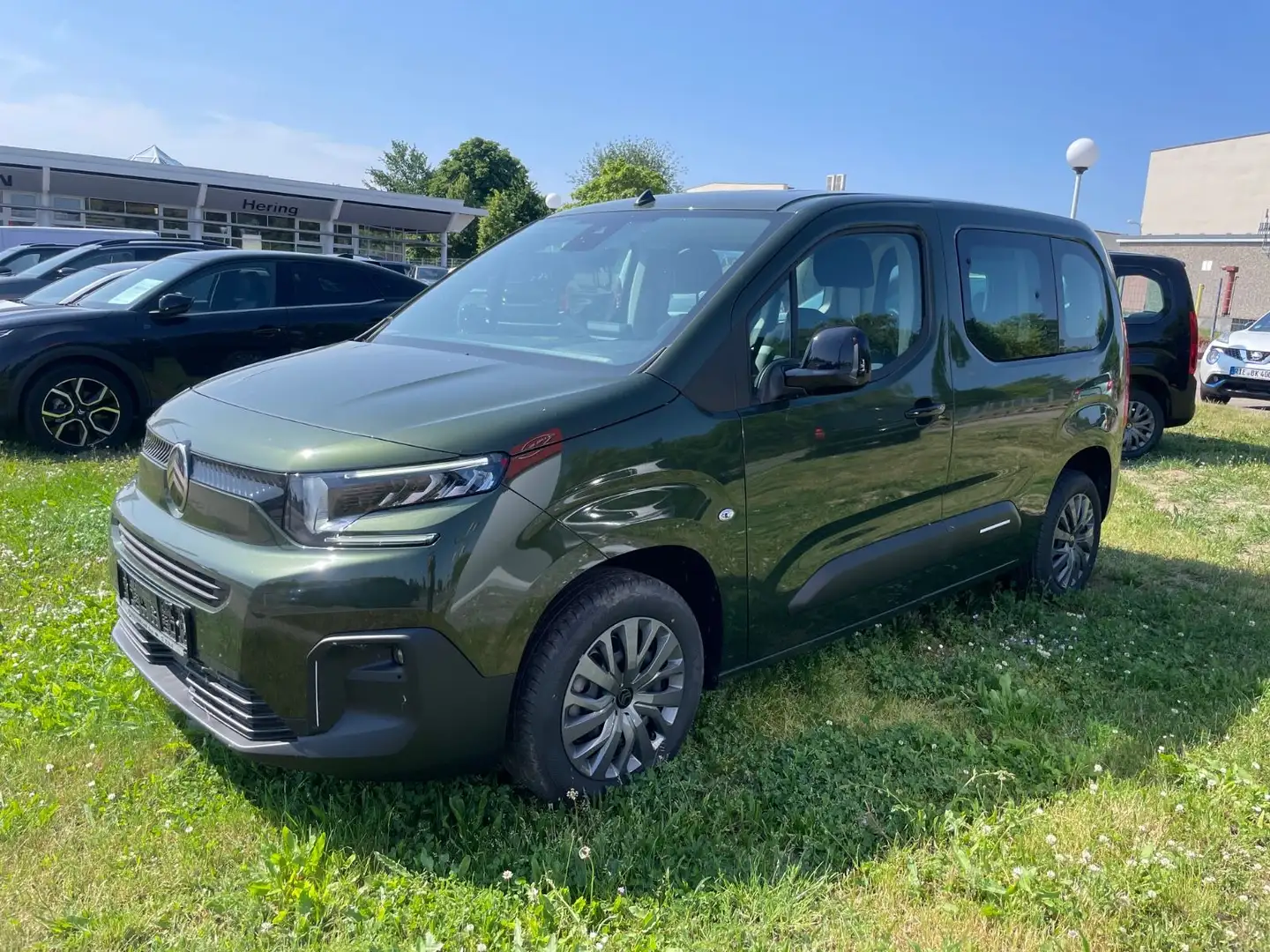 Citroen Berlingo Plus M*LED*DAB*NAVI* Verde - 1