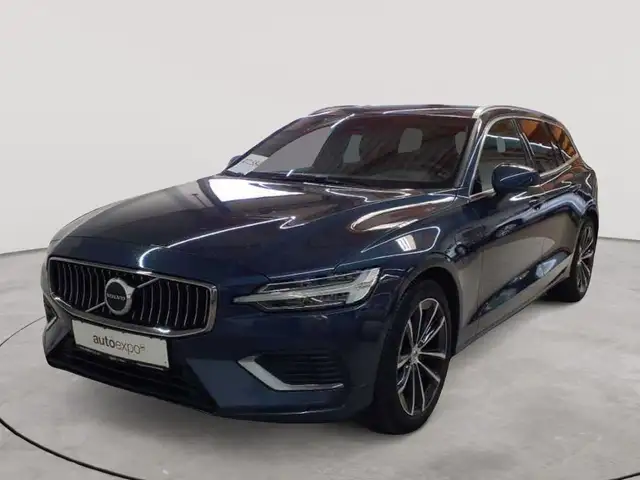 Volvo V60 view 2