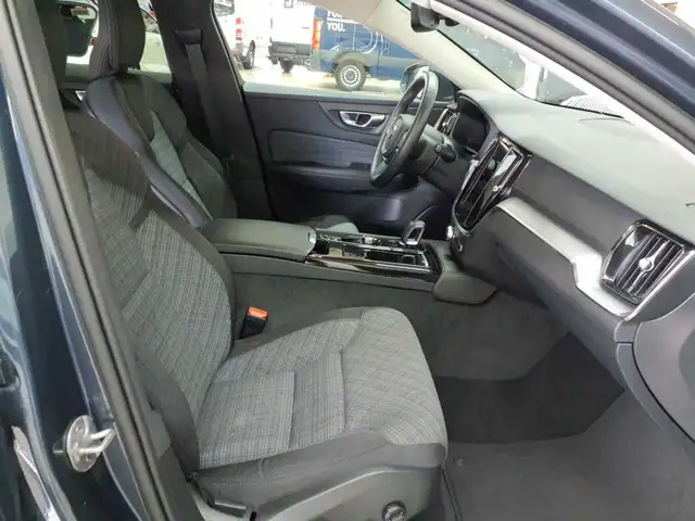 Volvo V60 view 7
