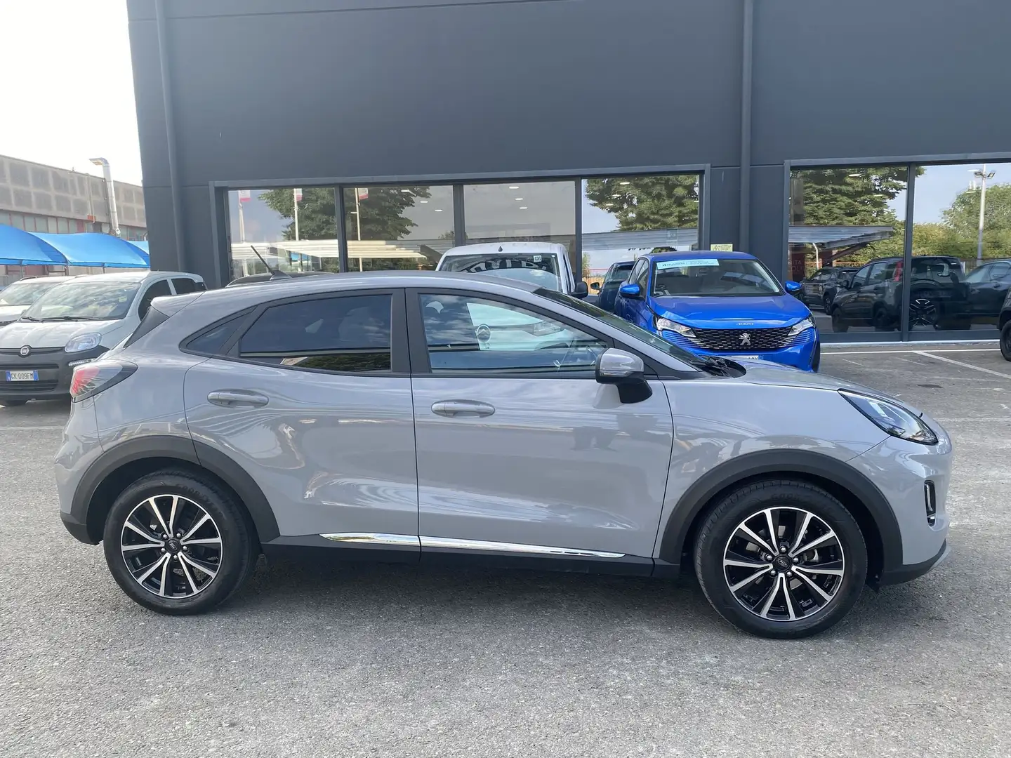 Ford Puma 1.0 EcoBoost Hybrid 125 CV S&S Titanium Grigio - 2