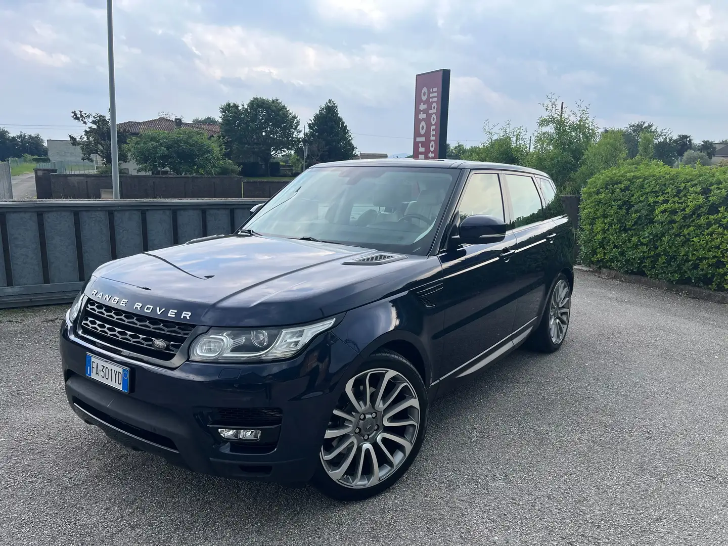 Land Rover Range Rover Sport 3.0 tdV6 HSE auto my16 Euro 6 GANCIO TRAINO Bleu - 1