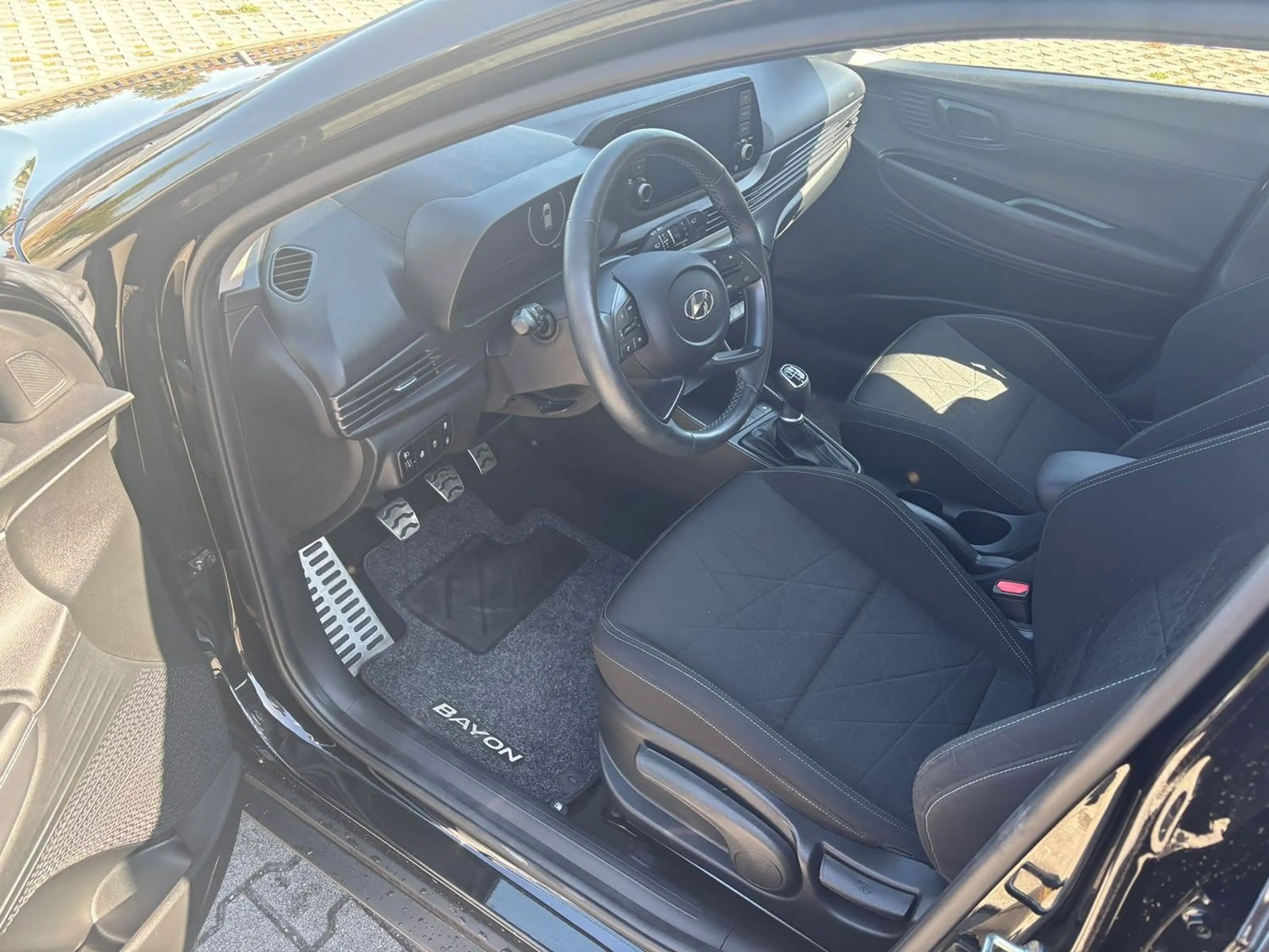 Hyundai BAYON Intro Edition Mild-Hybrid 20000Km Carplay,Klima — photo 11
