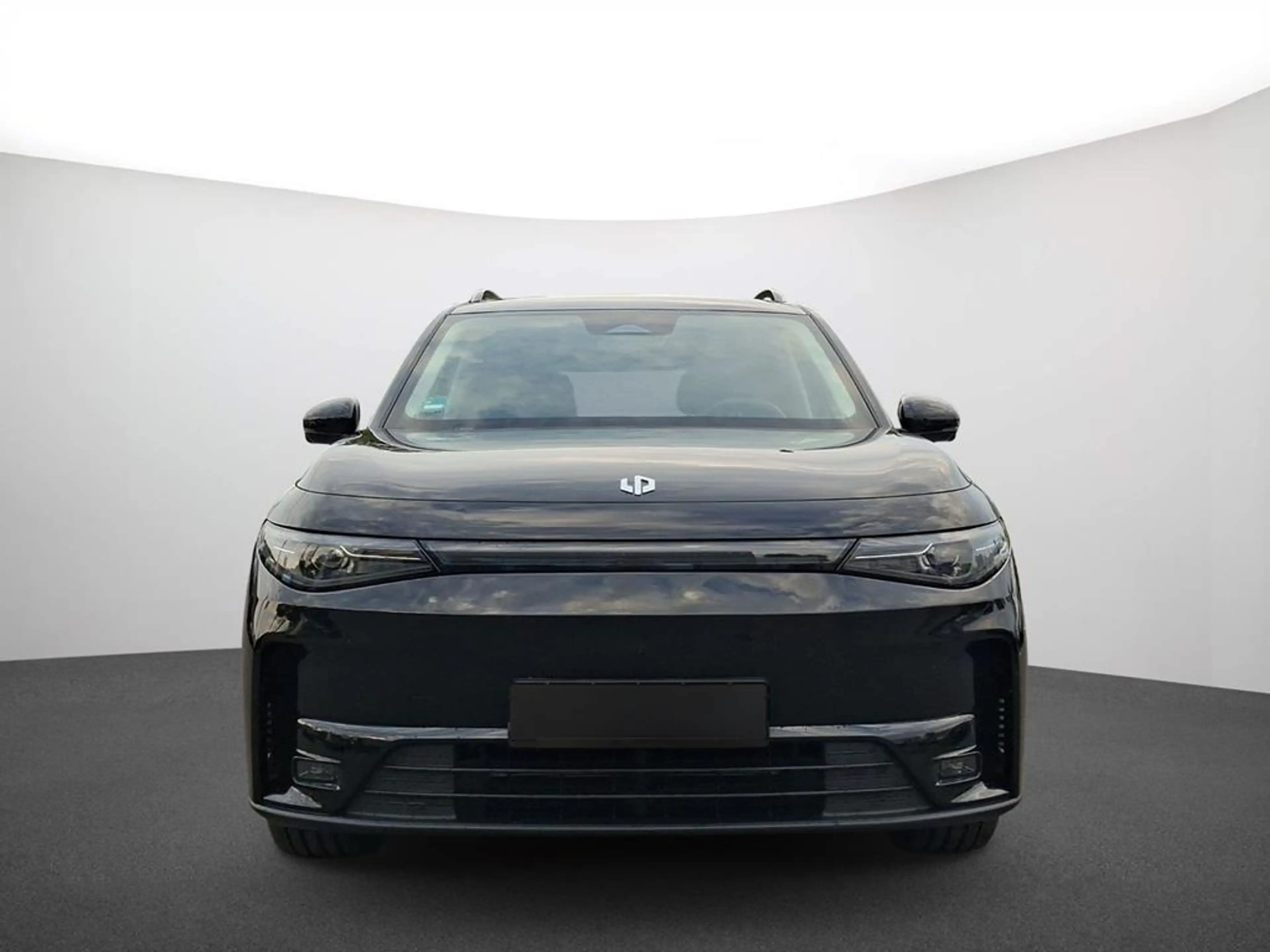 Leapmotor C10 DESIGN PROMAX AWD — photo 3