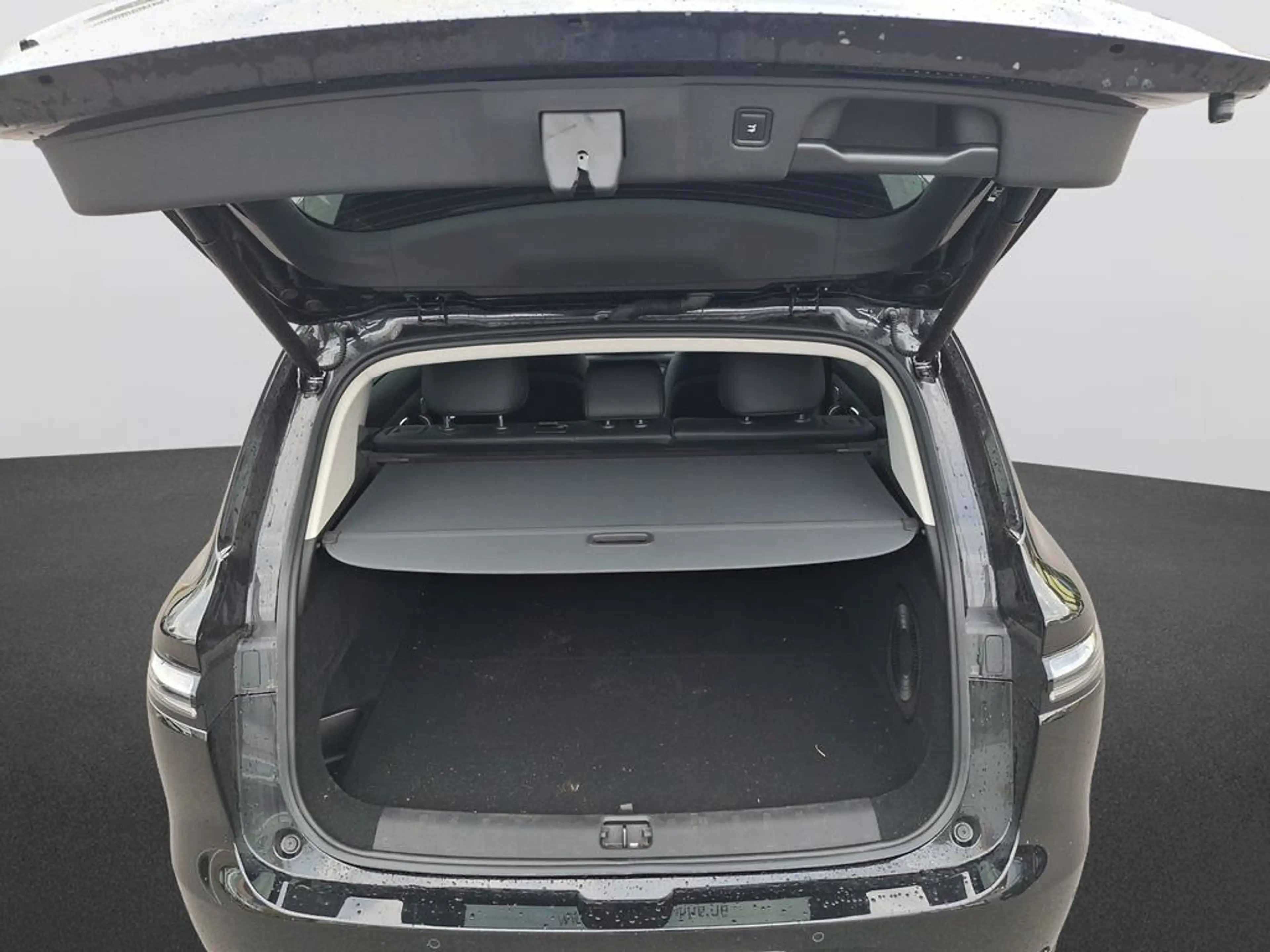 Leapmotor C10 DESIGN PROMAX AWD — photo 9