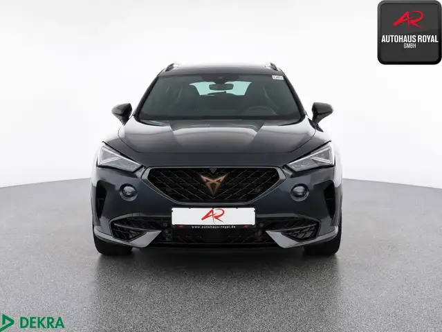 Cupra Formentor view 8