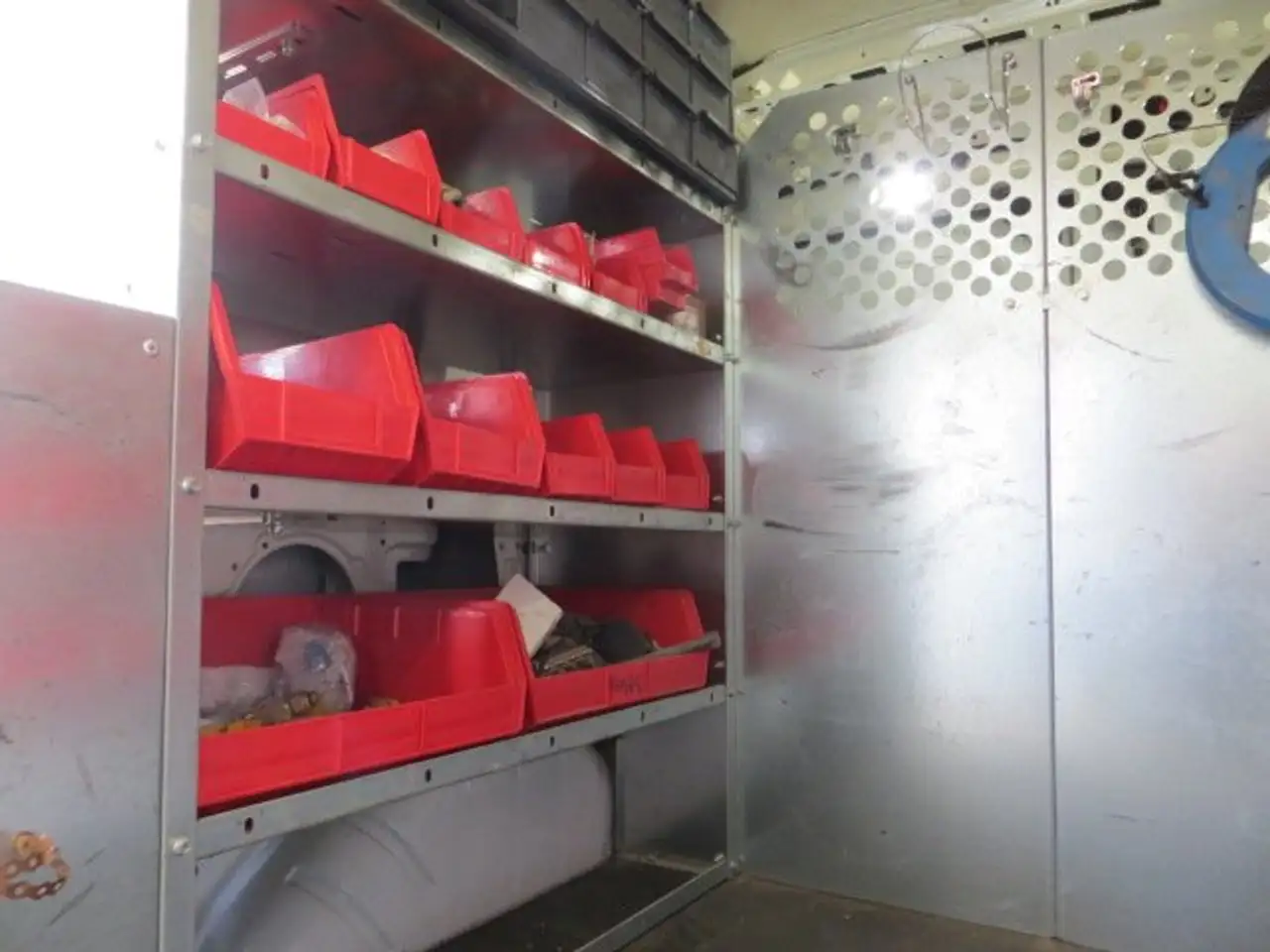 Ford Transit Cargo Van снимка Ford Transit Cargo Van