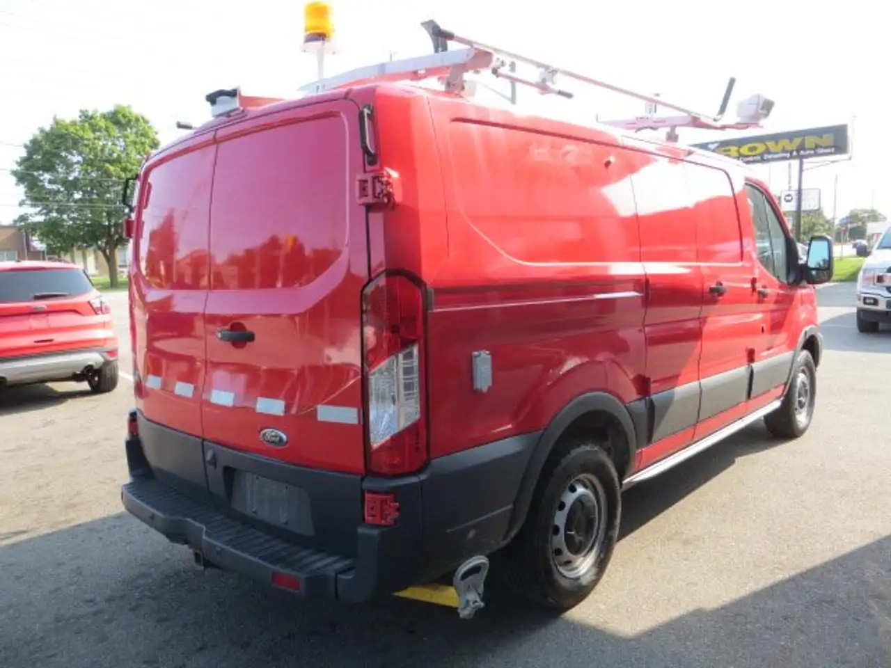 Ford Transit Cargo Van снимка Ford Transit Cargo Van