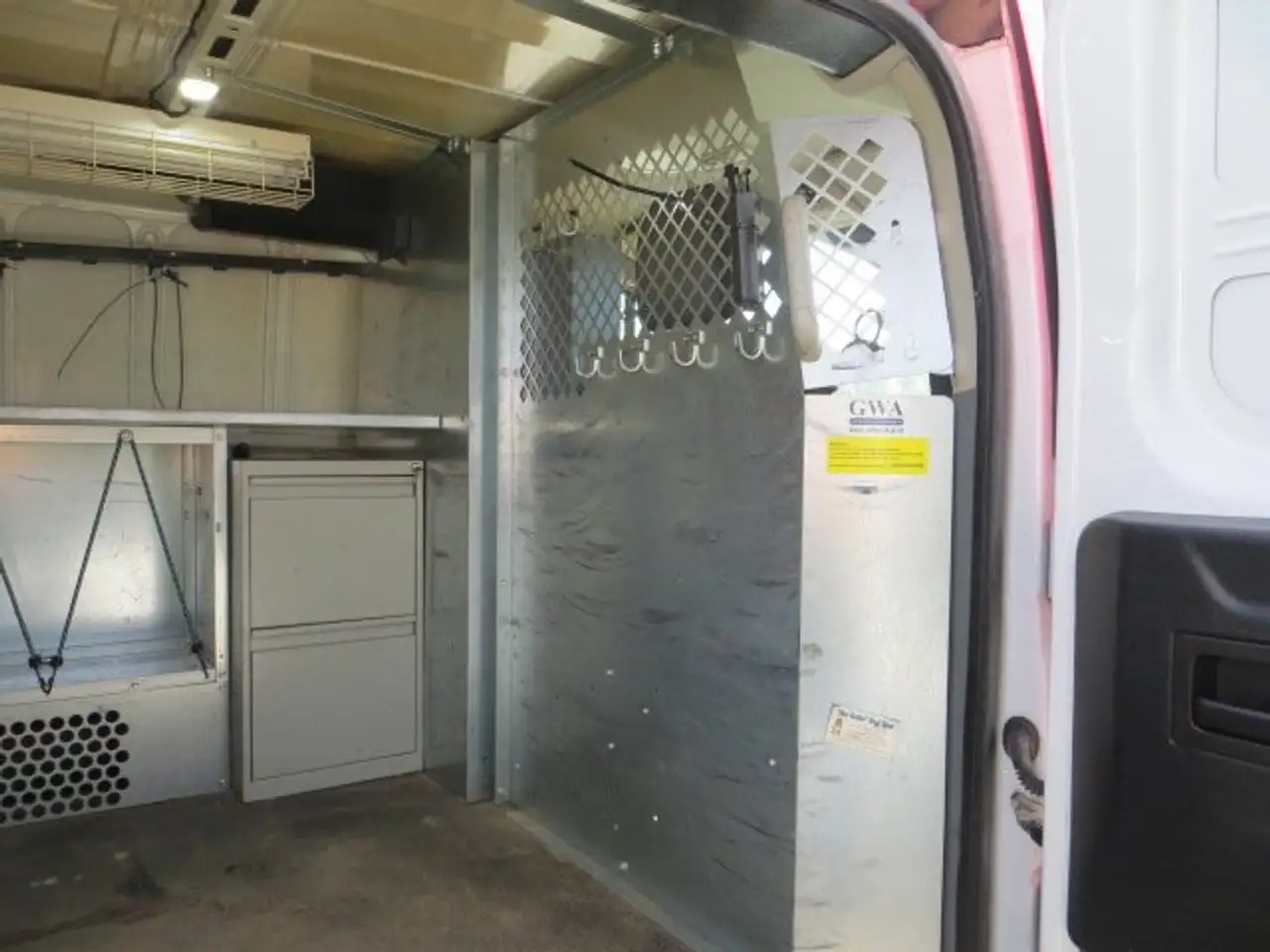 Ford Transit Cargo Van снимка Ford Transit Cargo Van