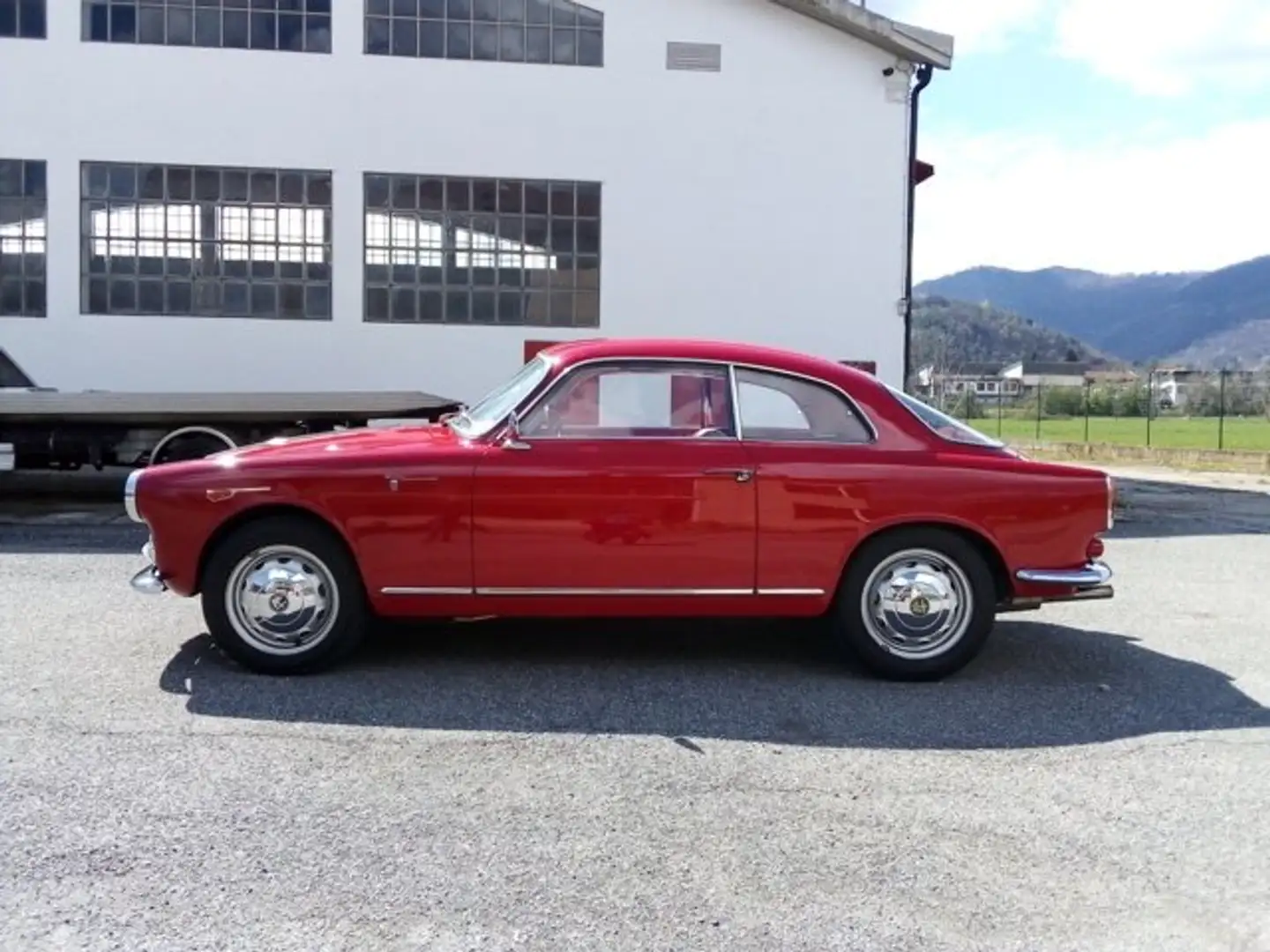 Alfa Romeo Giulietta SPRINT VELOCE Rot - 2