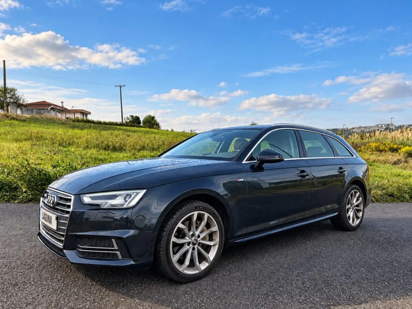 Audi A4 Avant 2.0TDI S line ed. quattro S-T 140kW Negro - 1