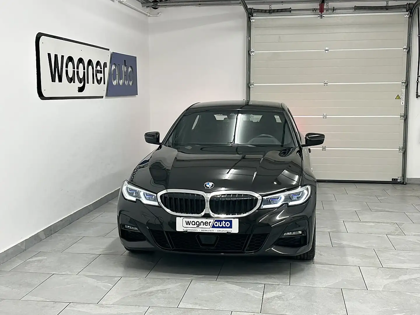 BMW 330 e PHEV xDrive M-Sport Aut. Individual/Laserlich... Schwarz - 1