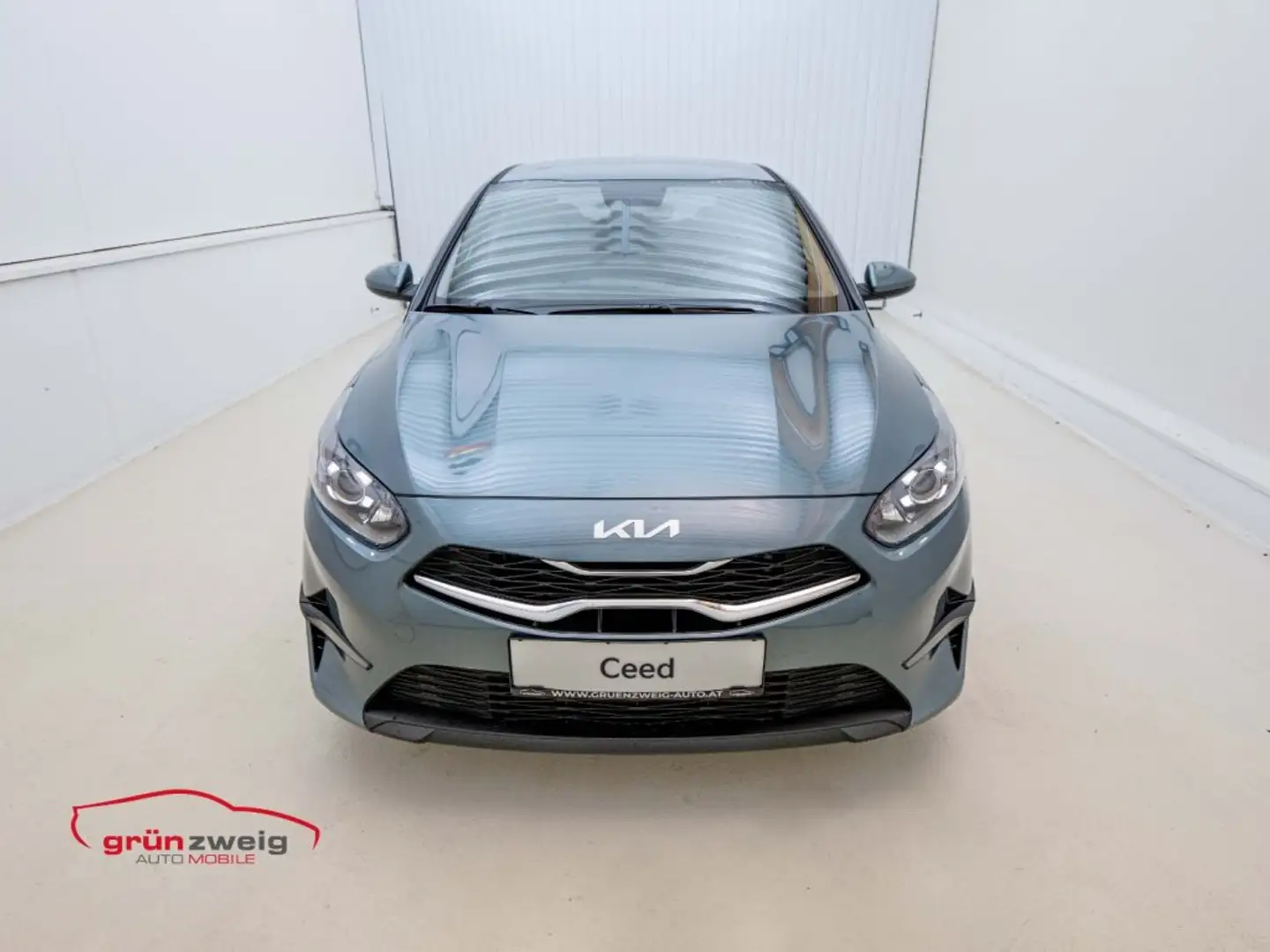 Kia Ceed / cee'd CEED/GOLD/UVO/1.5 TGDI 48V/DCT7/140 Grau - 2