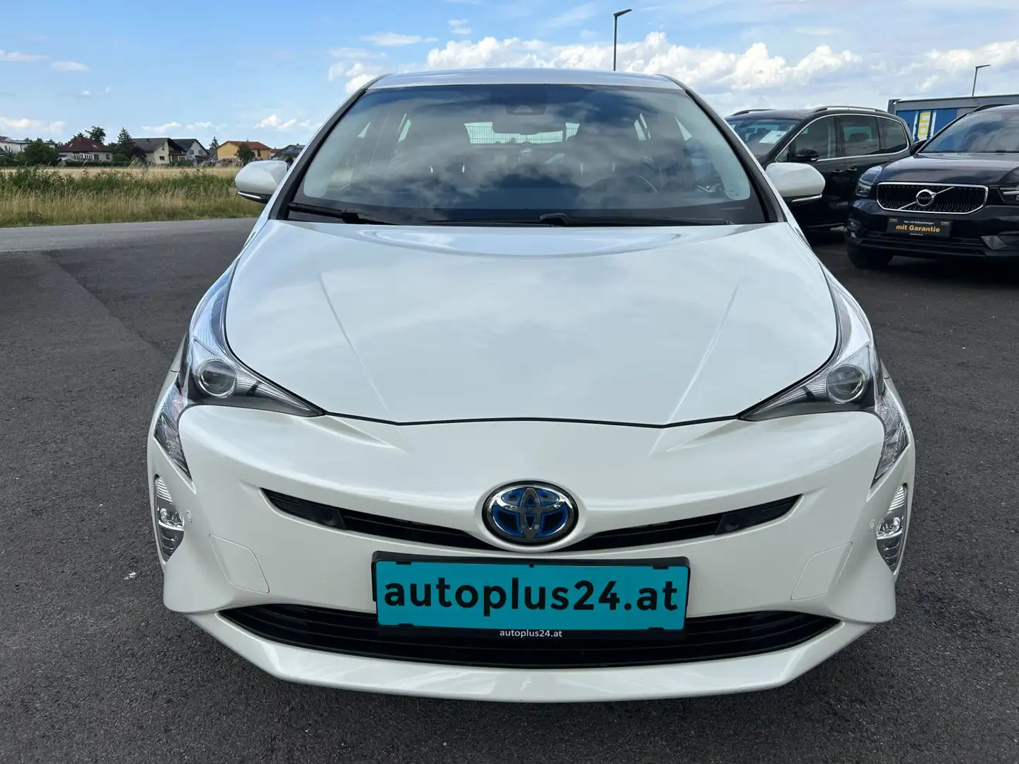 Toyota Prius 1,8 VVT-i Hybrid Lounge Bianco - 2