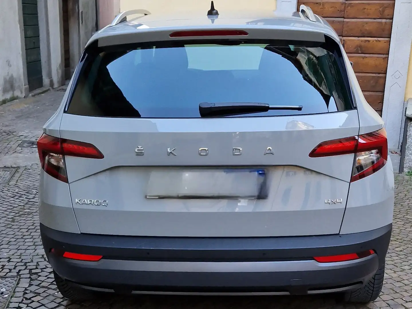 Skoda Karoq Karoq 2022 2.0 tdi evo Executive 4x4 150cv dsg siva - 2