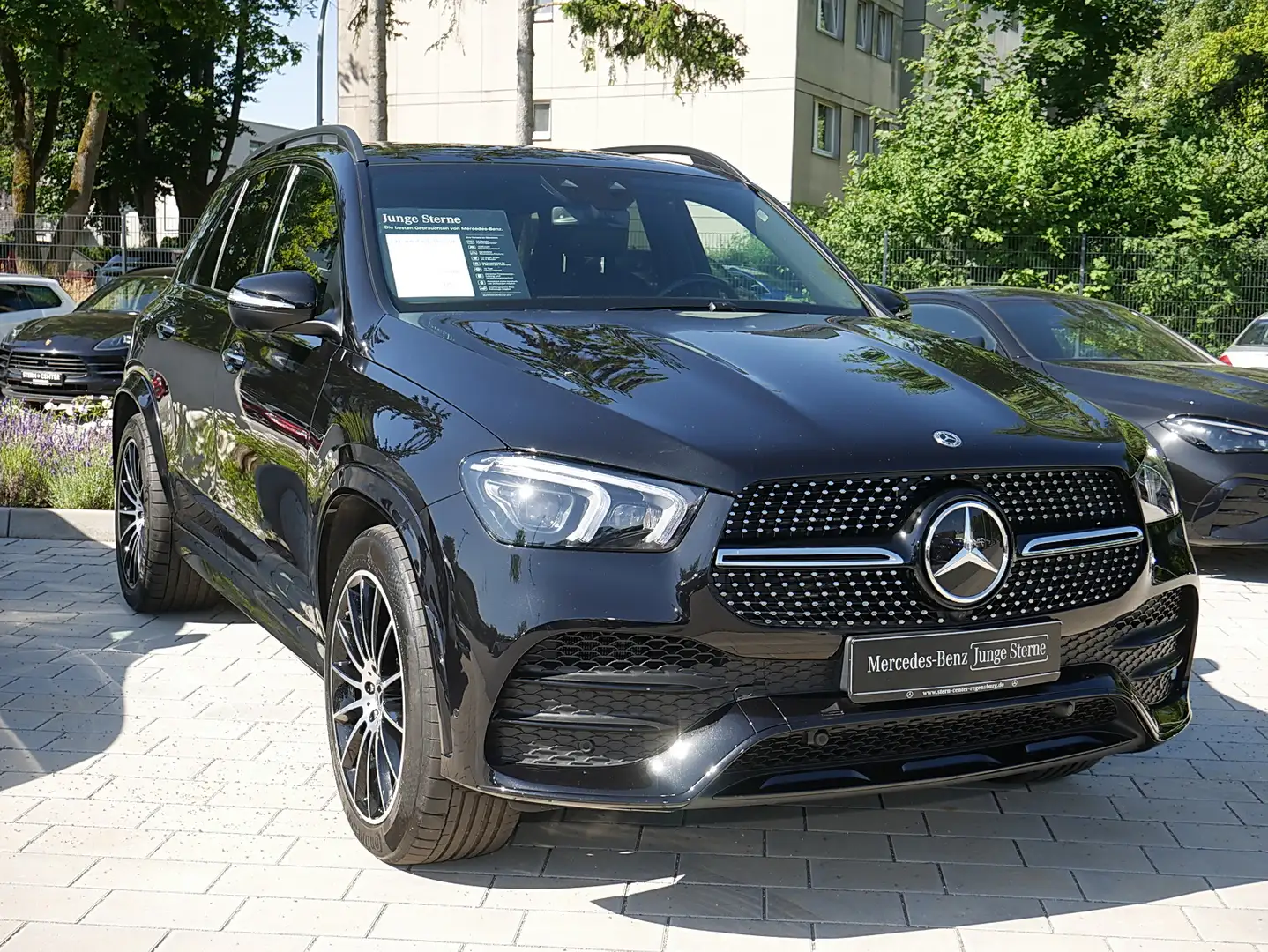 Mercedes-Benz GLE 400 d 4M AMG+DIST.+AHK+STANDH+HUD+PANO+MBEAM Negru - 2