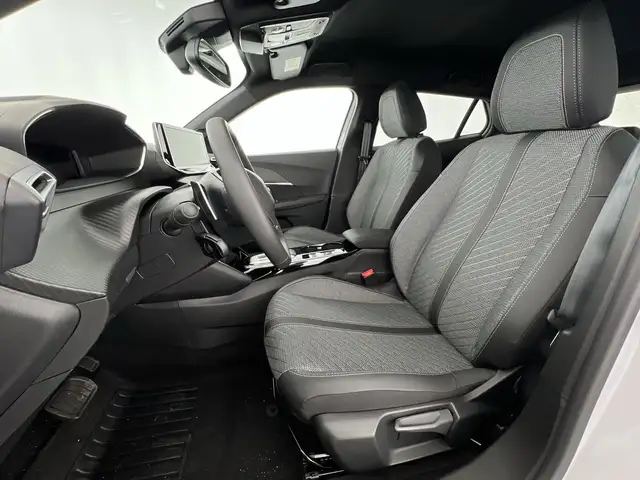 Peugeot 2008 view 7