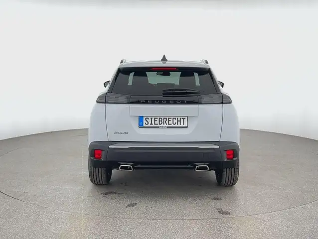 Peugeot 2008 view 4