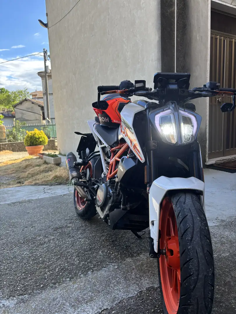 KTM 390 Duke sport - 2