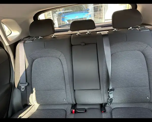 Hyundai Kona view 9