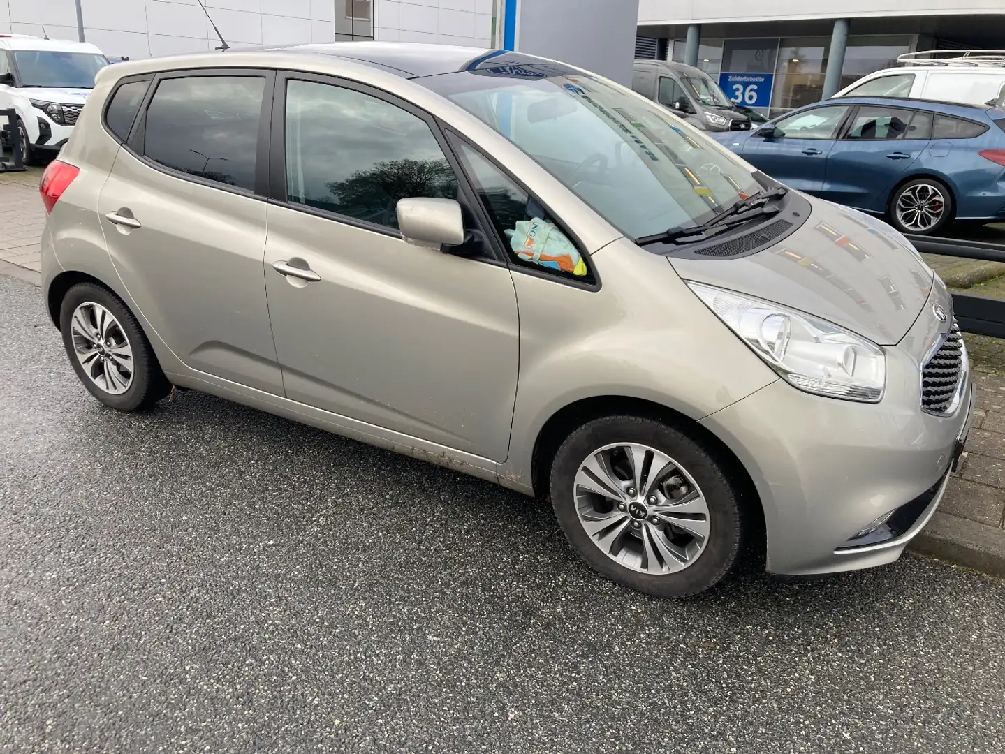 Kia Venga 1.4 CVVT Summer Edition | Trekhaak | Panoramadak | Grau - 2