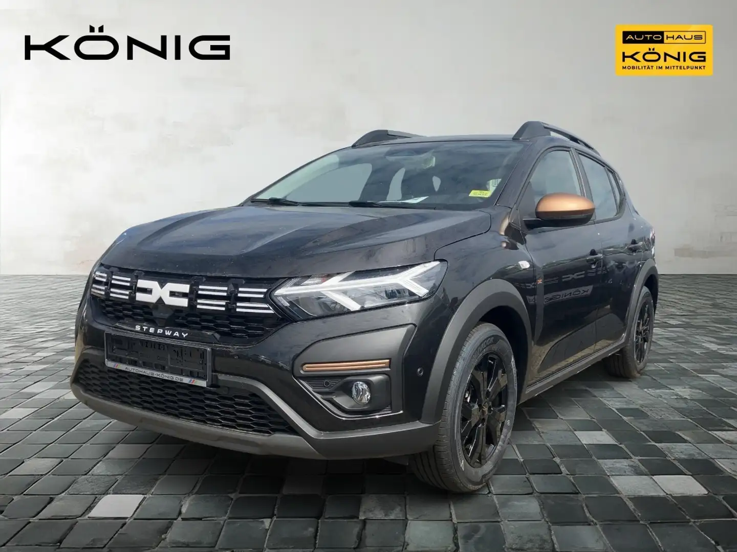 Dacia Sandero Stepway Extreme+ TCe 110 Schwarz - 1