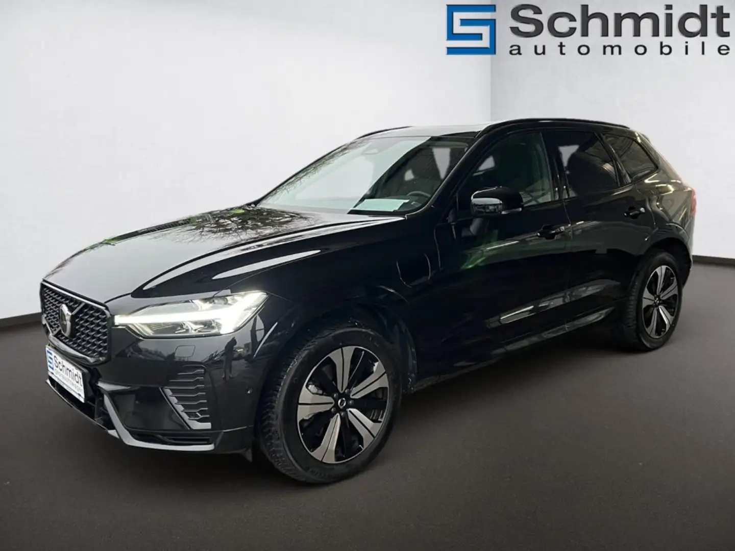 Volvo XC60 Recharge Plus, T6 eAWD Plug-in Hybrid, Elektrisch/ Schwarz - 2