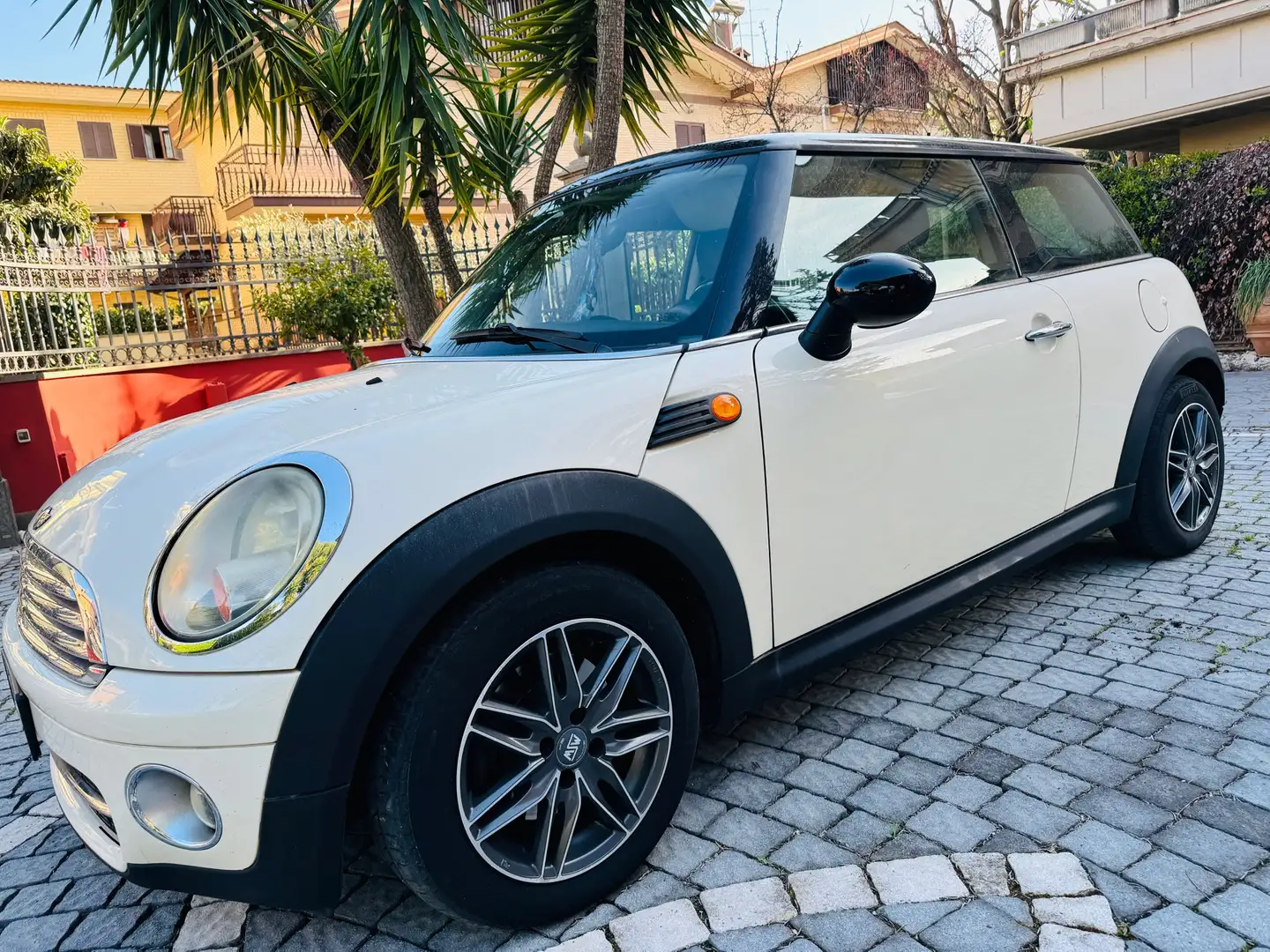 MINI Cooper D 1.6 Blanc - 1