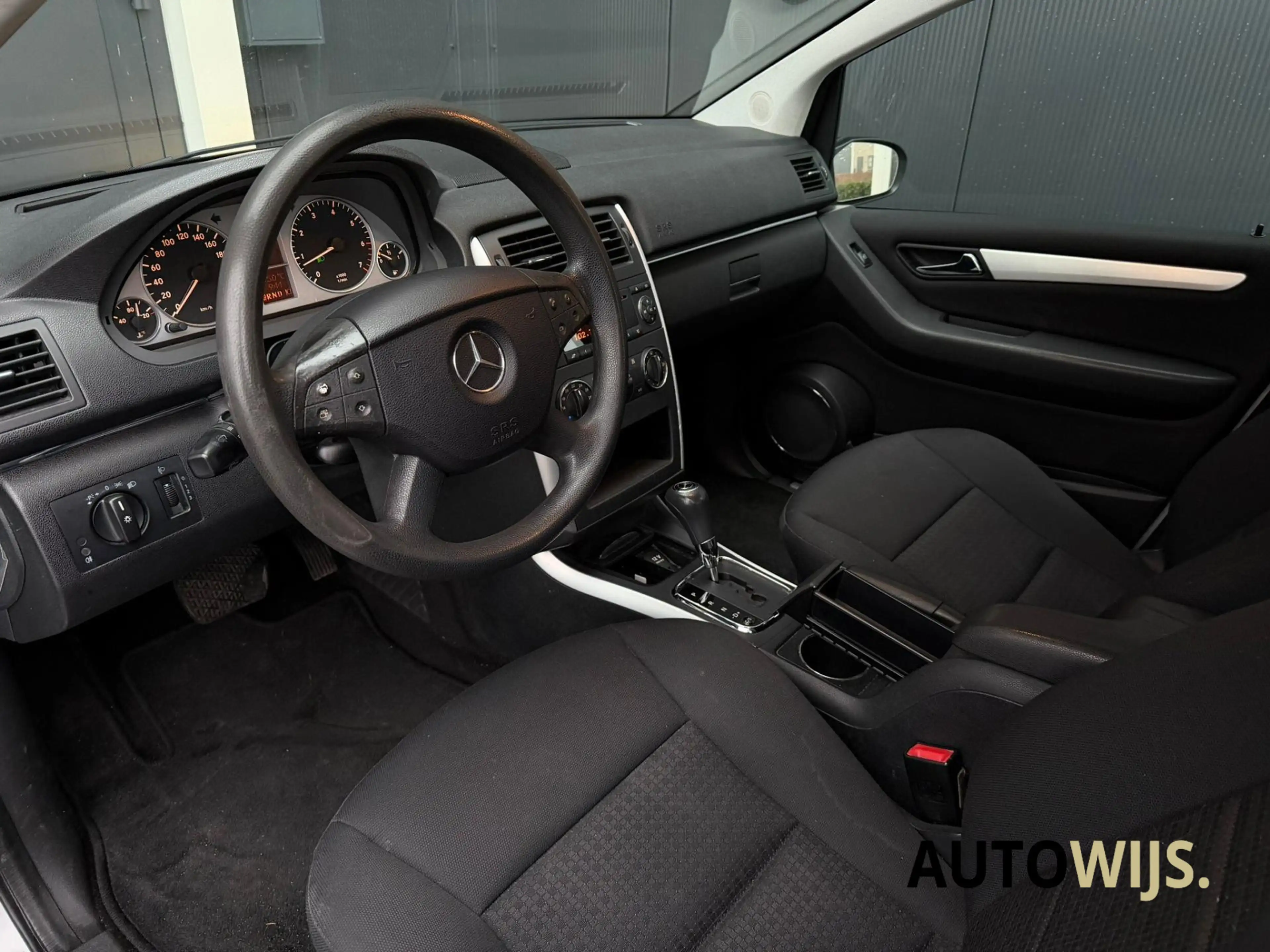 Mercedes-Benz B 200 200|AUT|NL AUTO|XENON|TREKHAAK|AIRCO — photo 10