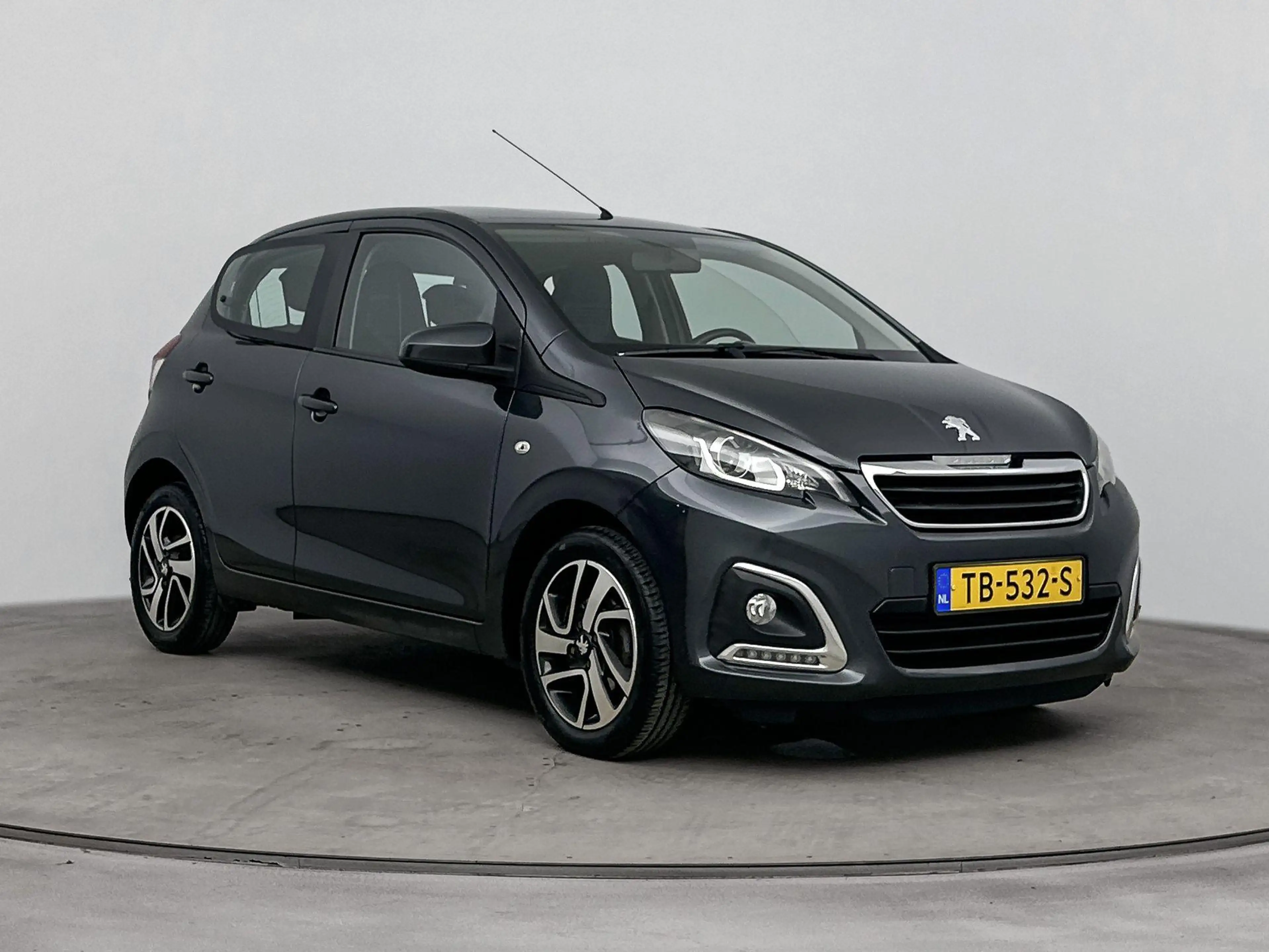 Peugeot 108 68pk Automaat Allure | Camera | CarPlay | Cruise C — photo 13